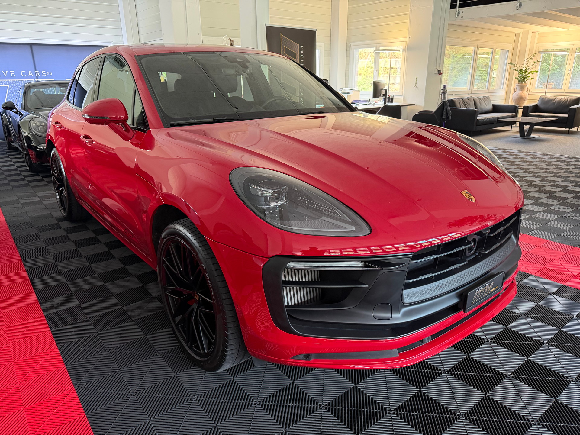 PORSCHE Macan GTS PDK-image-6