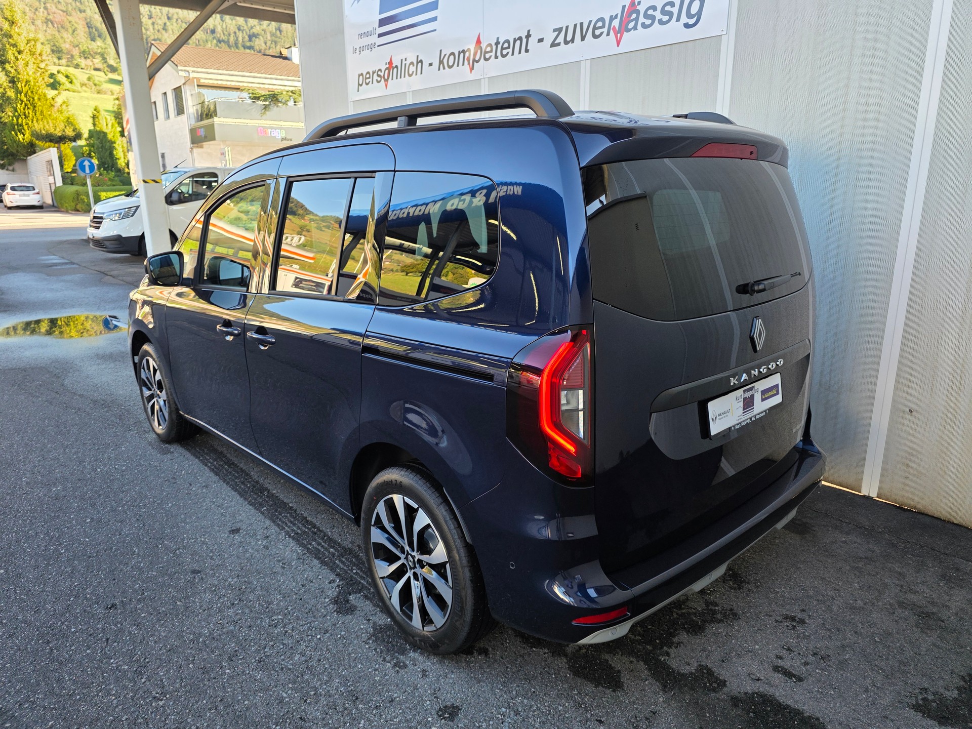 RENAULT Kangoo 1.3 TCe 130 PF Techno EDC-image-3
