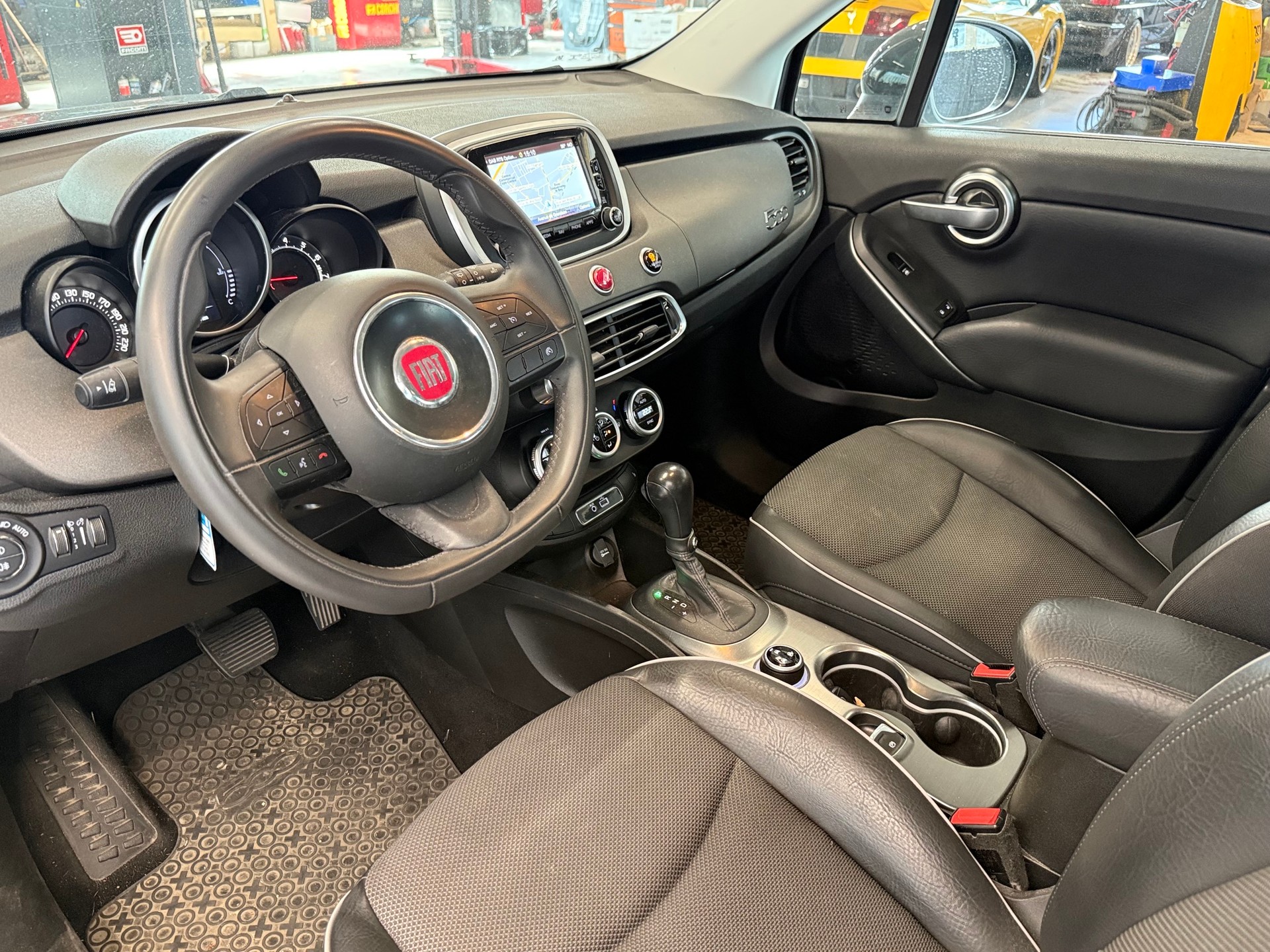 FIAT 500X 1.4T Cross Plus 4x4 Automatic-image-8