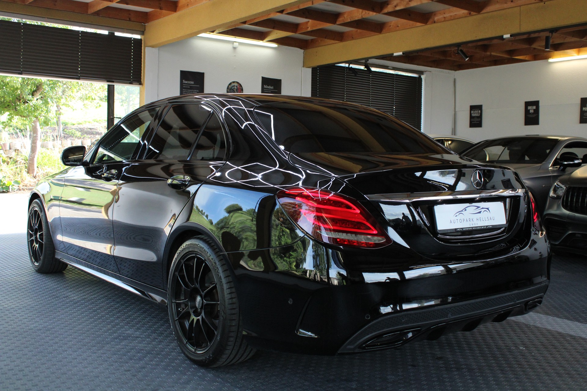 MERCEDES-BENZ C 200 BlueTEC AMG Line 7G-Tronic-image-5