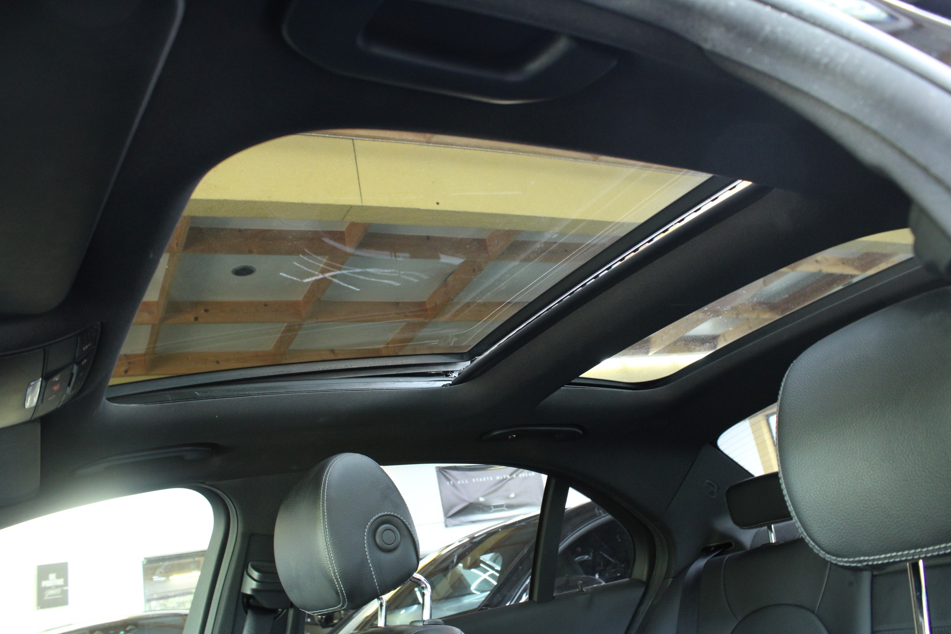 MERCEDES-BENZ C 200 BlueTEC AMG Line 7G-Tronic-image-13