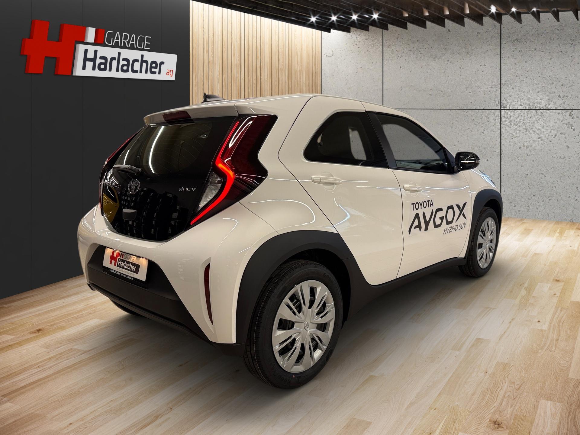 TOYOTA Aygo X 1.5 VVT-i HSD Comfort-image-4