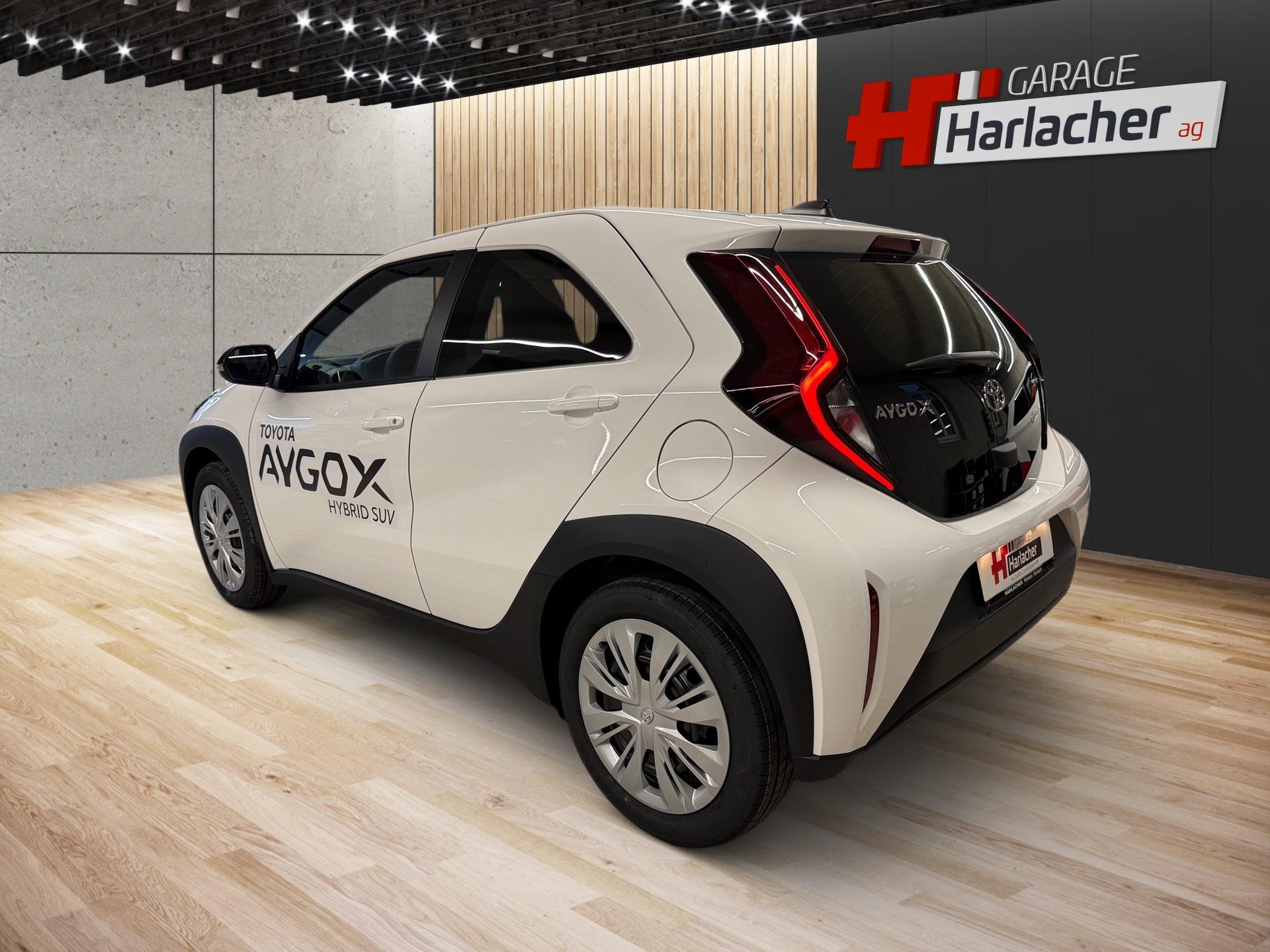 TOYOTA Aygo X 1.5 VVT-i HSD Comfort-image-6