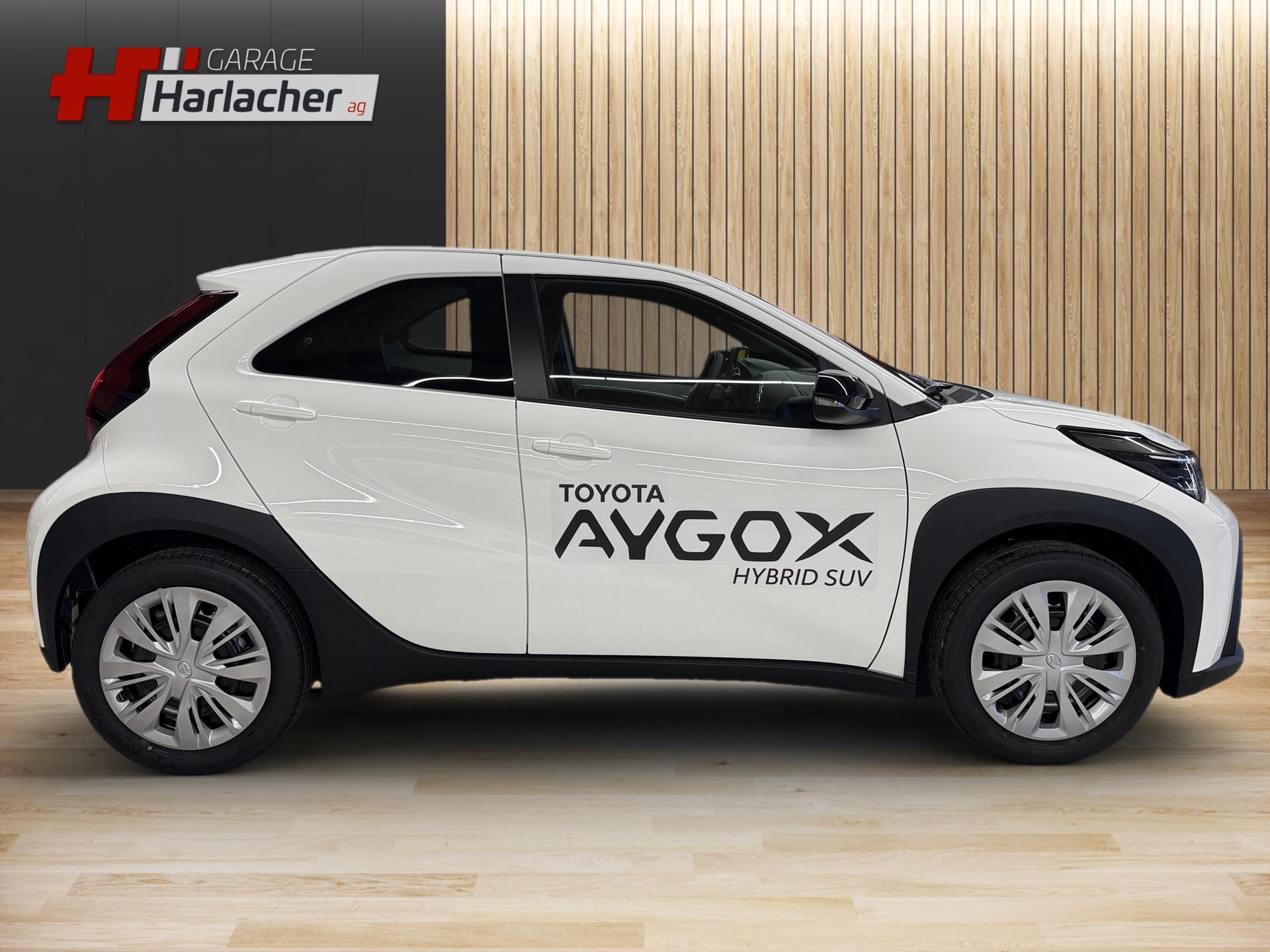 TOYOTA Aygo X 1.5 VVT-i HSD Comfort-image-3