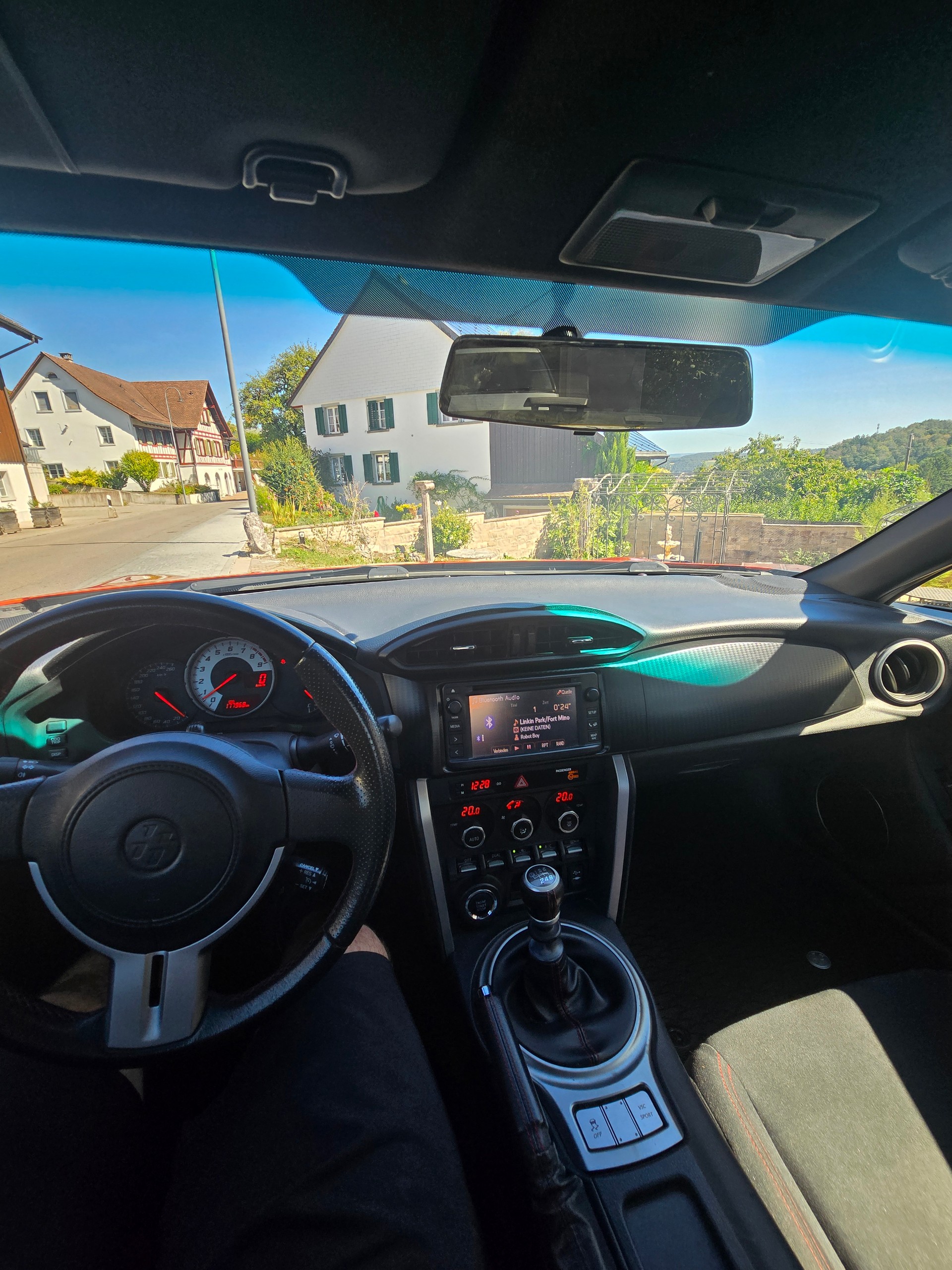 TOYOTA 2.0 D-4S Sport-image-1