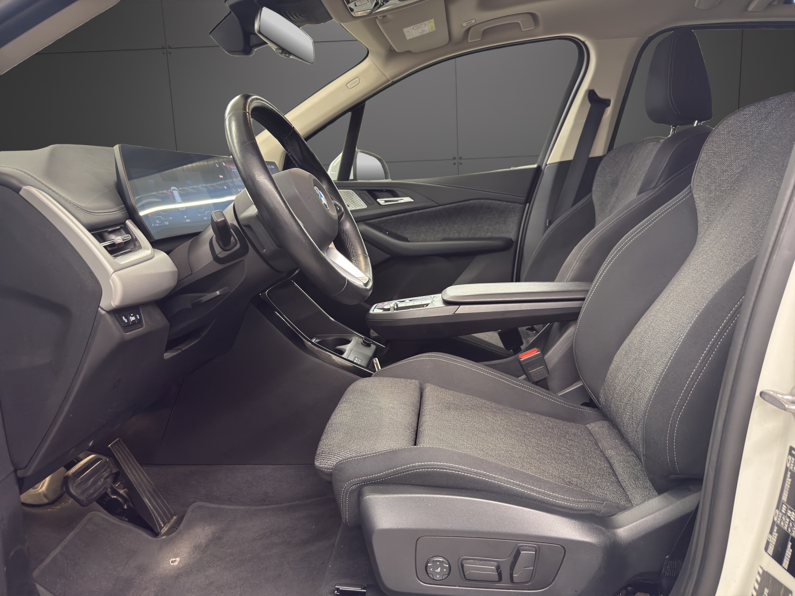 BMW 218d Active Tourer-image-6