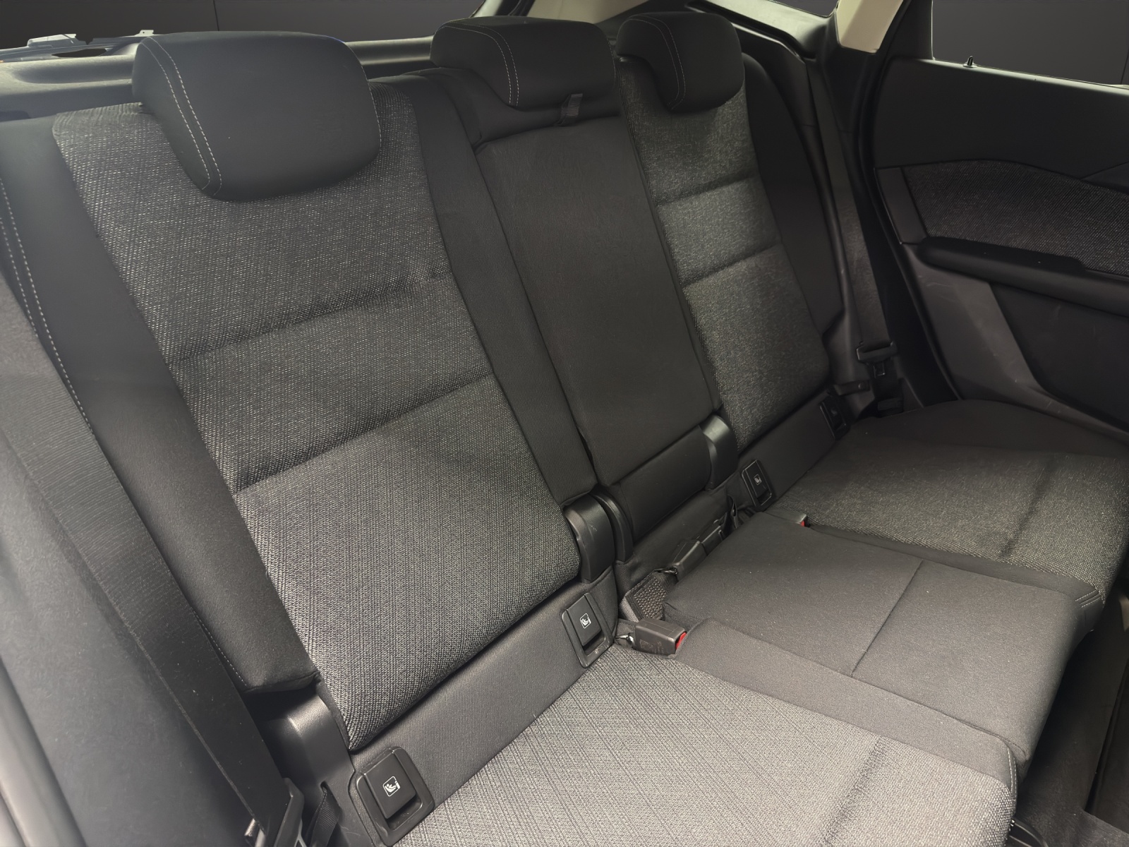 BMW 218d Active Tourer-image-18