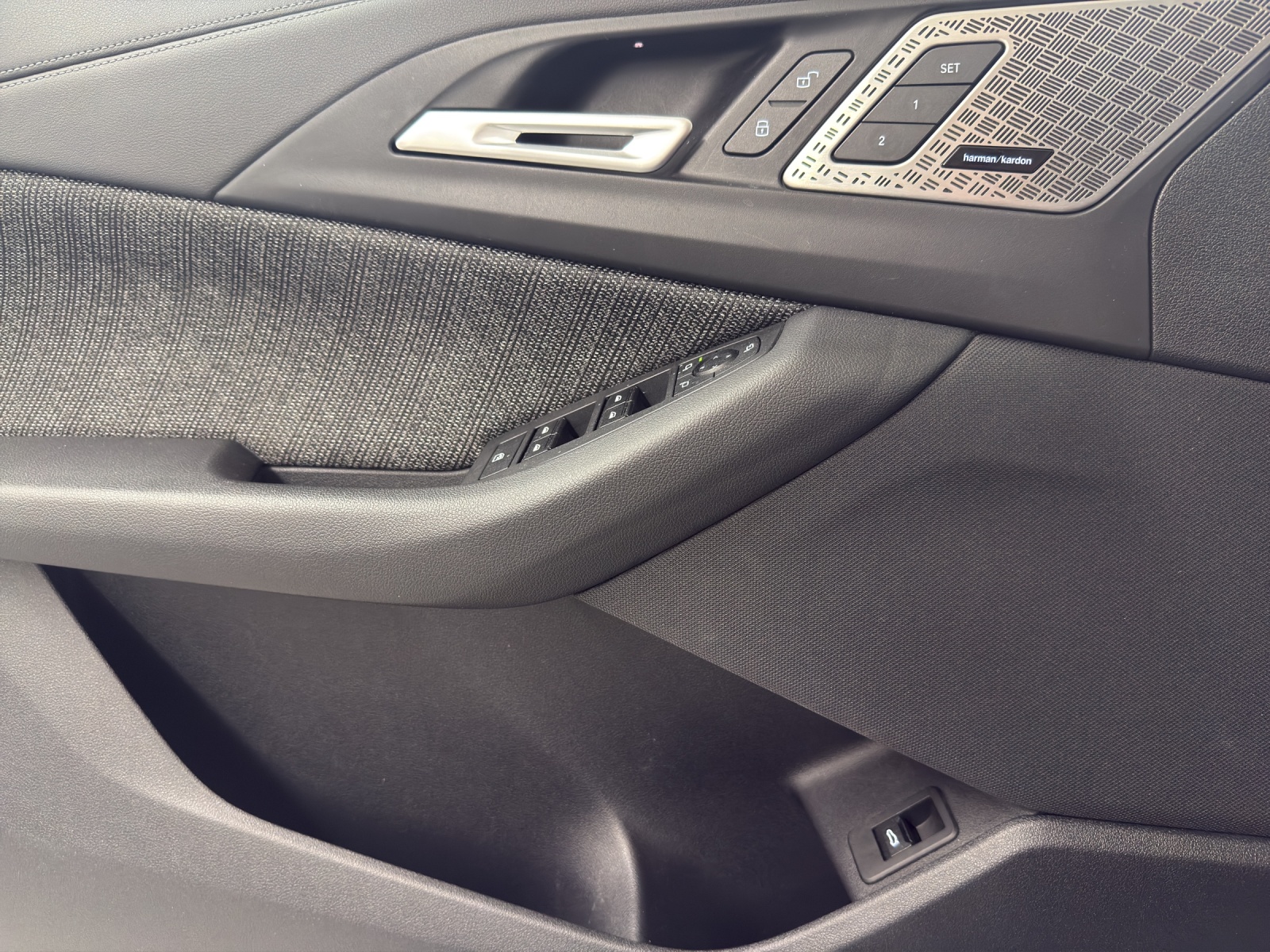 BMW 218d Active Tourer-image-14