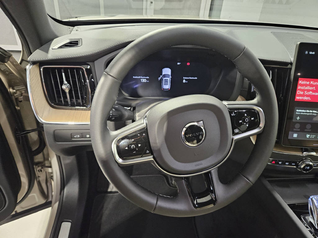 VOLVO XC60 2.0 T8 TE Ultra Dark eAWD-image-3