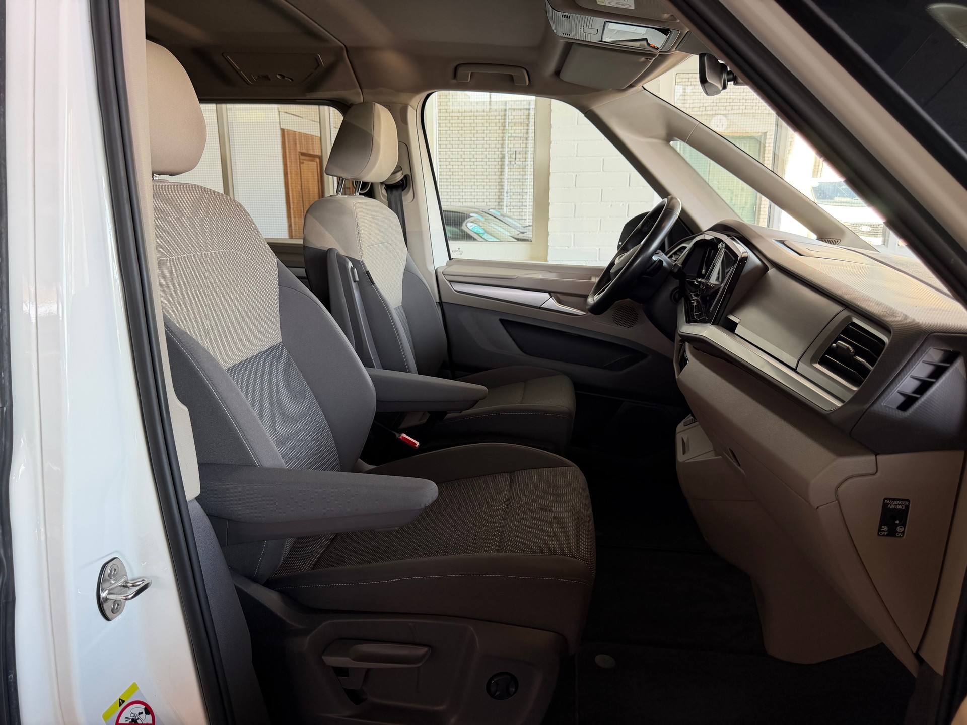 VW Multivan 2.0 TDI * EDITION * Life DSG-image-7
