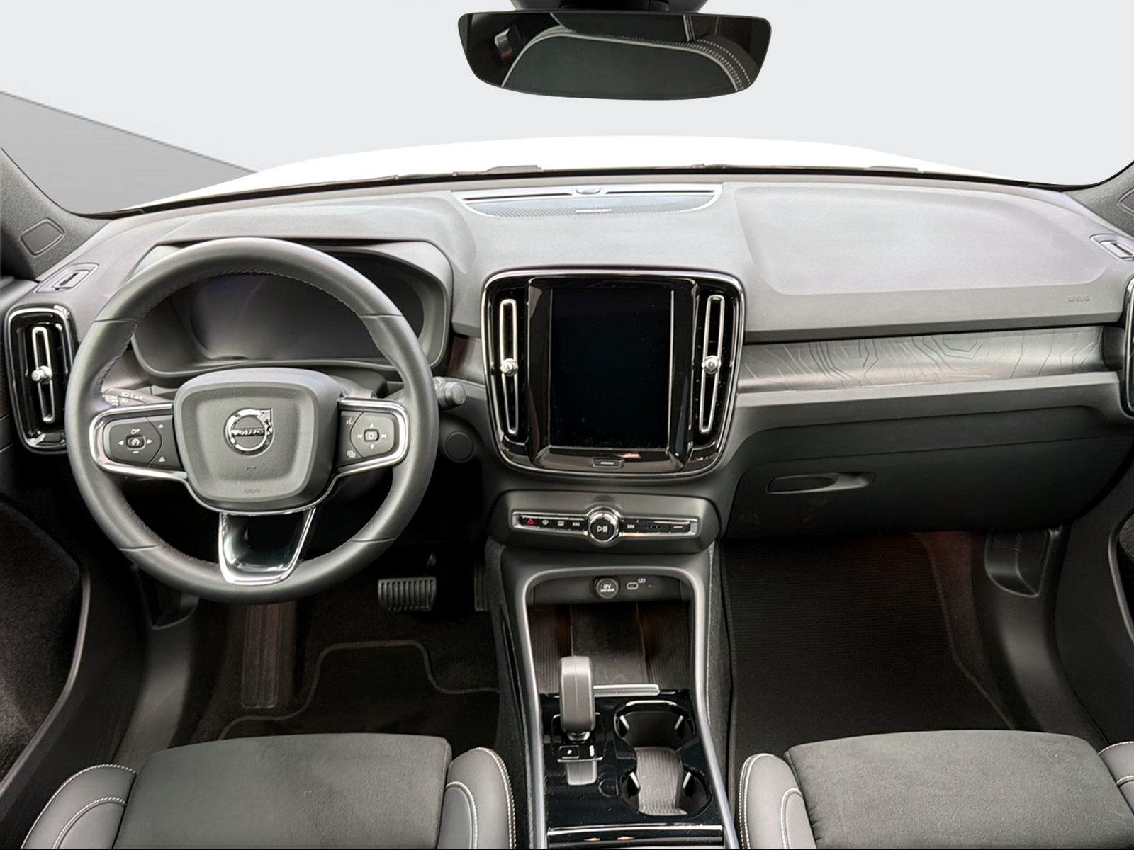 VOLVO C40 E80 Ultimate AWD-image-14