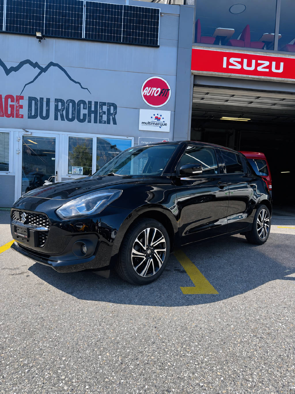 SUZUKI Swift 1.2 Compact Top Hybrid-image-1