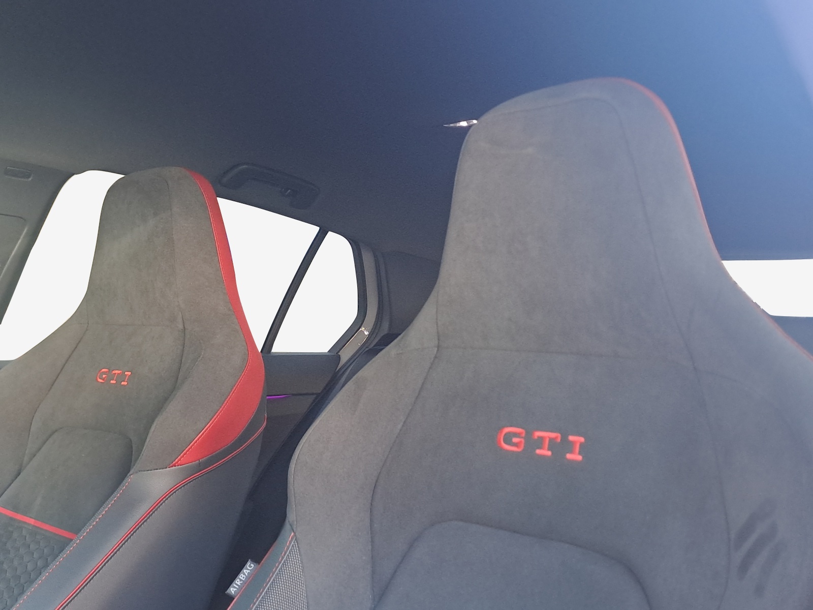 VW Golf 2.0 TSI GTI Clubsport DSG-image-14