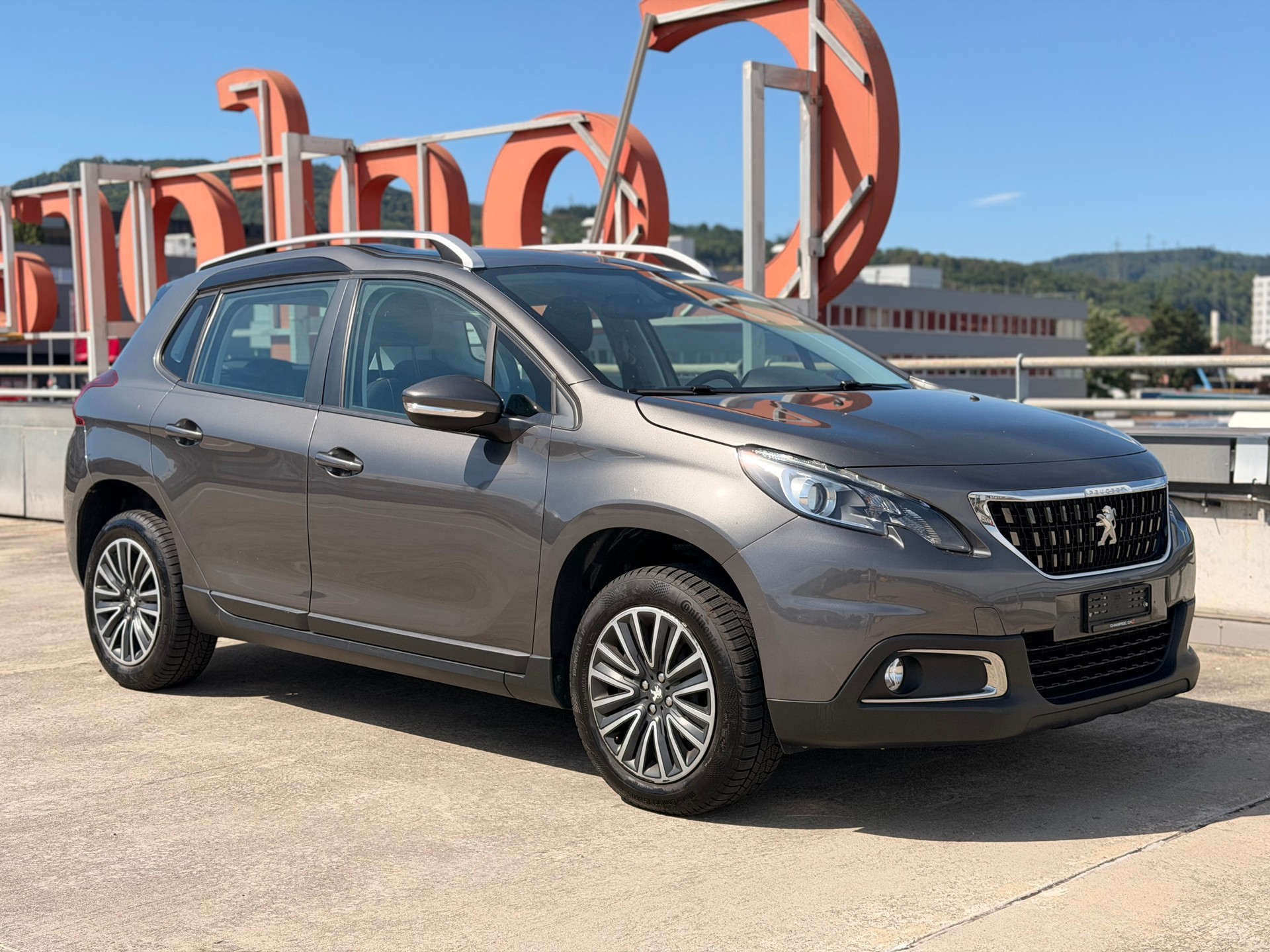 PEUGEOT 2008 1.2 PureTech Active-image-1