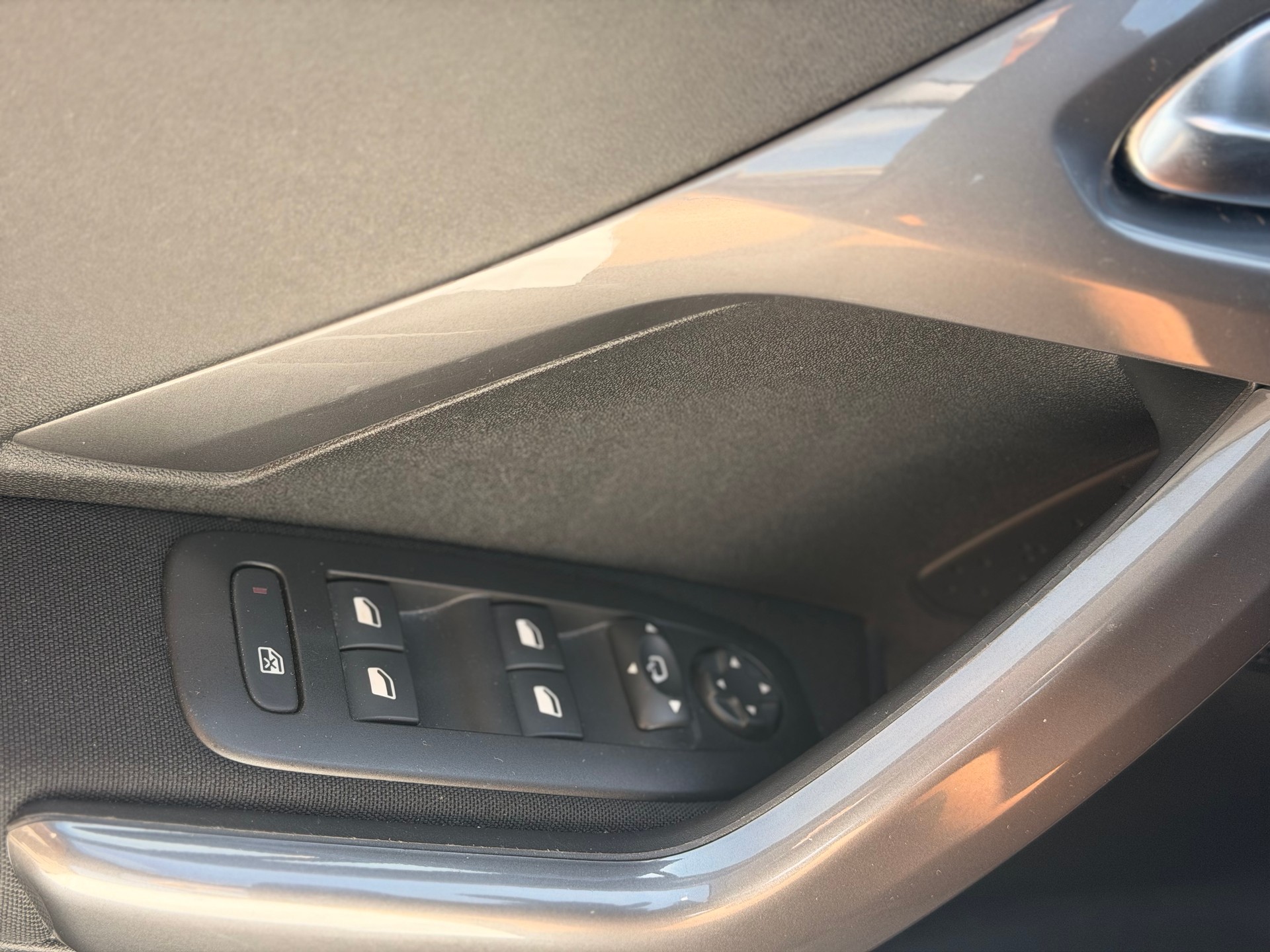 PEUGEOT 2008 1.2 PureTech Active-image-14