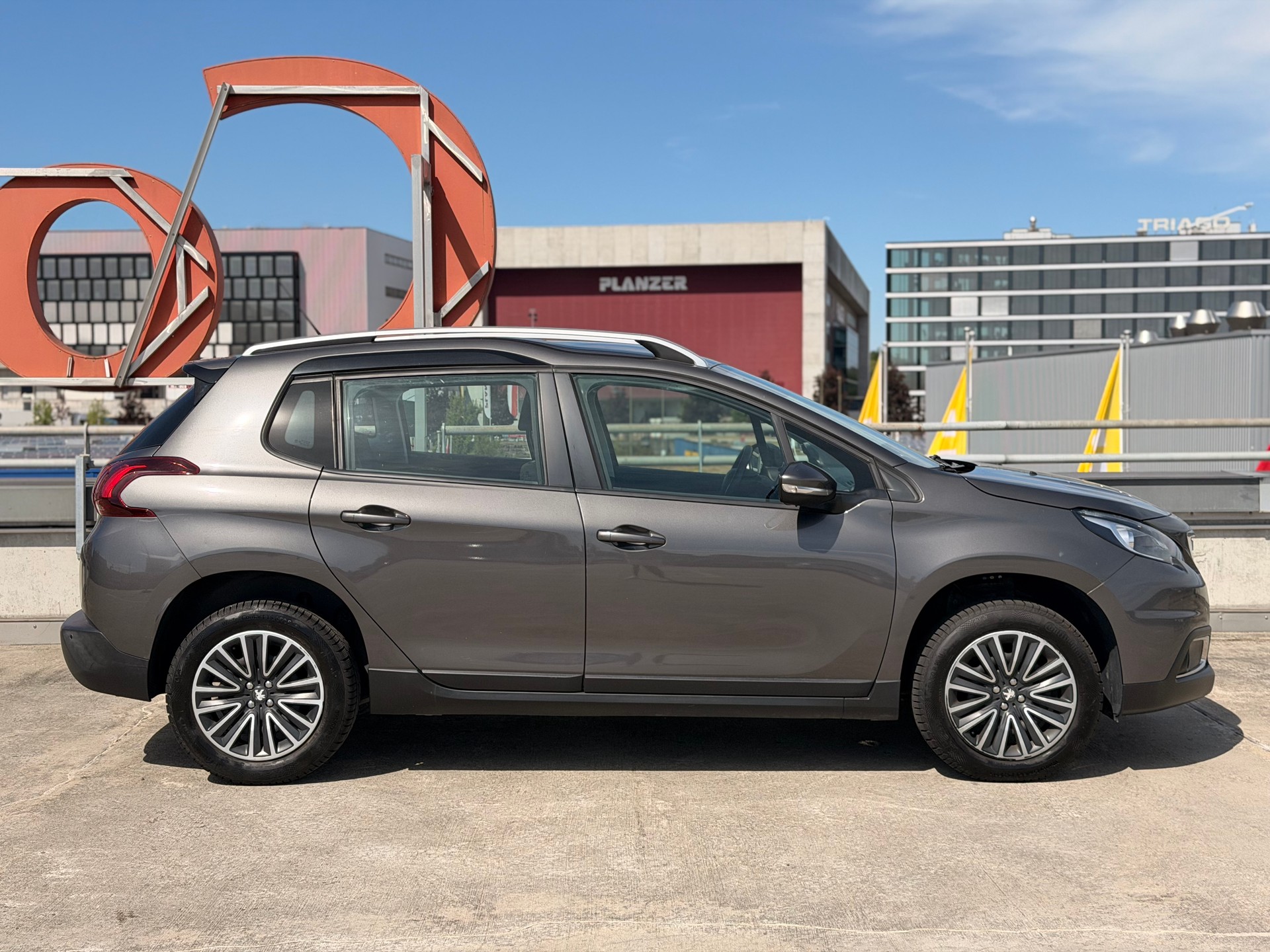 PEUGEOT 2008 1.2 PureTech Active-image-2