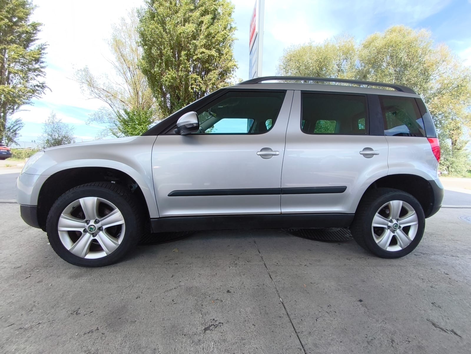 SKODA Yeti 1.8 TSI Elegance 4x4-image-10