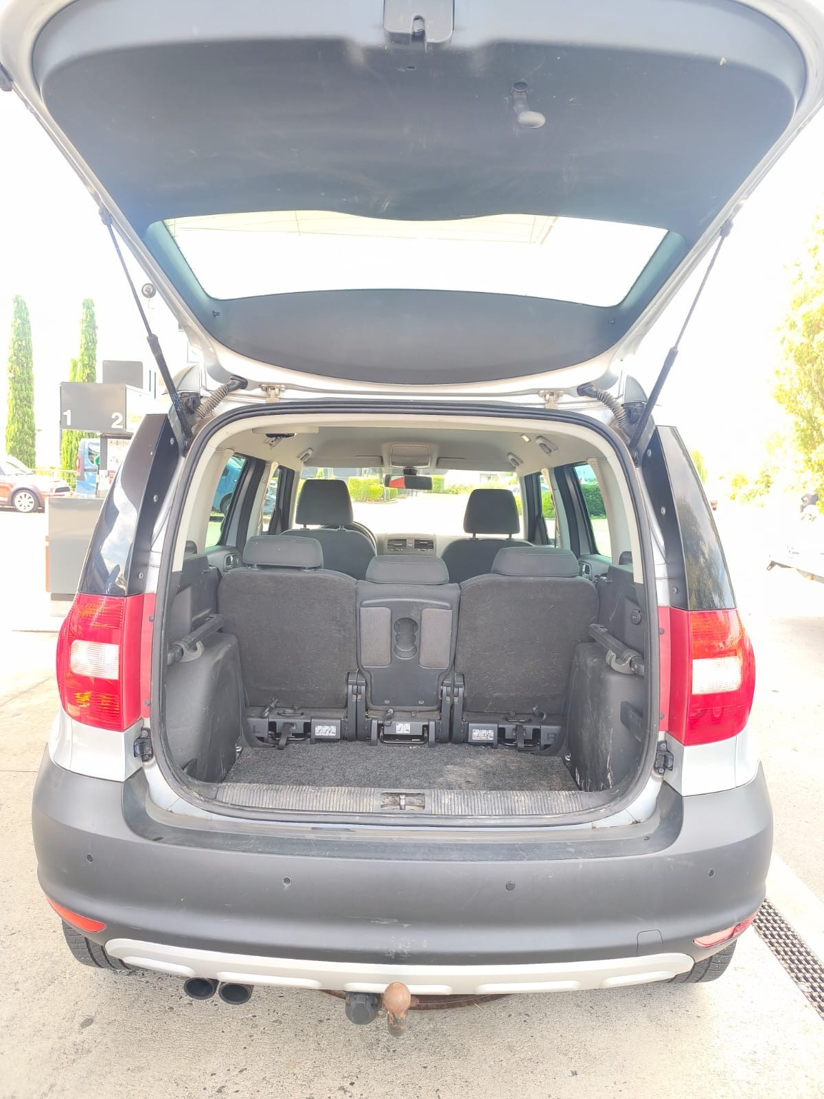 SKODA Yeti 1.8 TSI Elegance 4x4-image-23