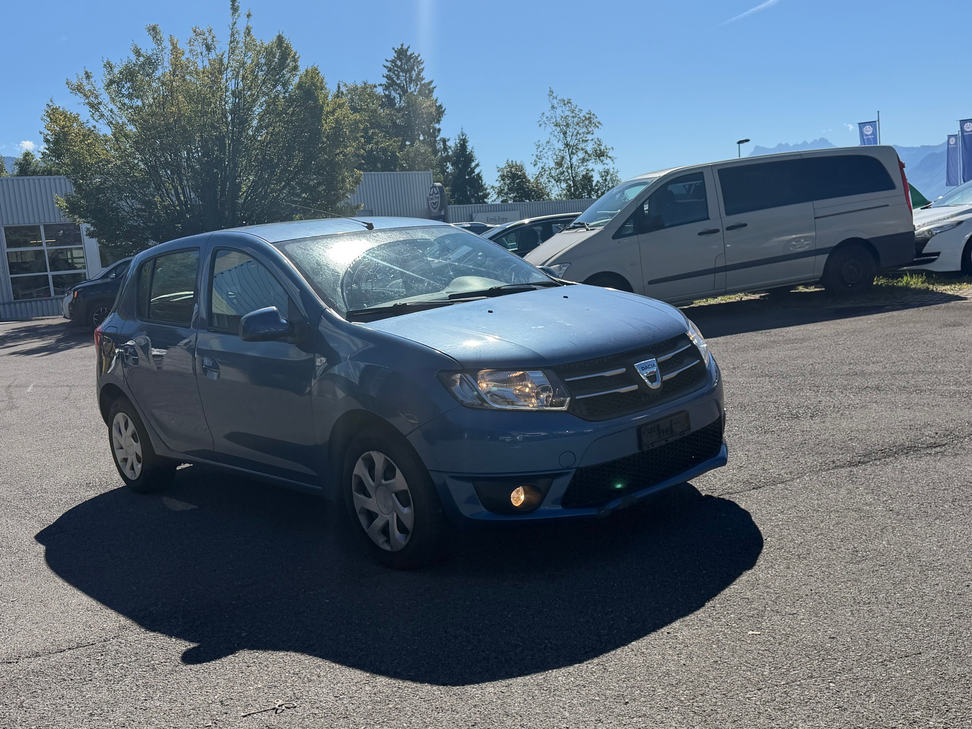 DACIA Sandero 1.5 dCi Lauréate-image-0