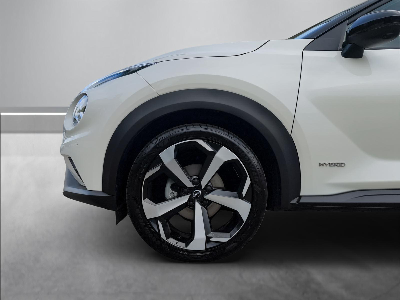 NISSAN Juke 1.6 Hybrid Tekna-image-11