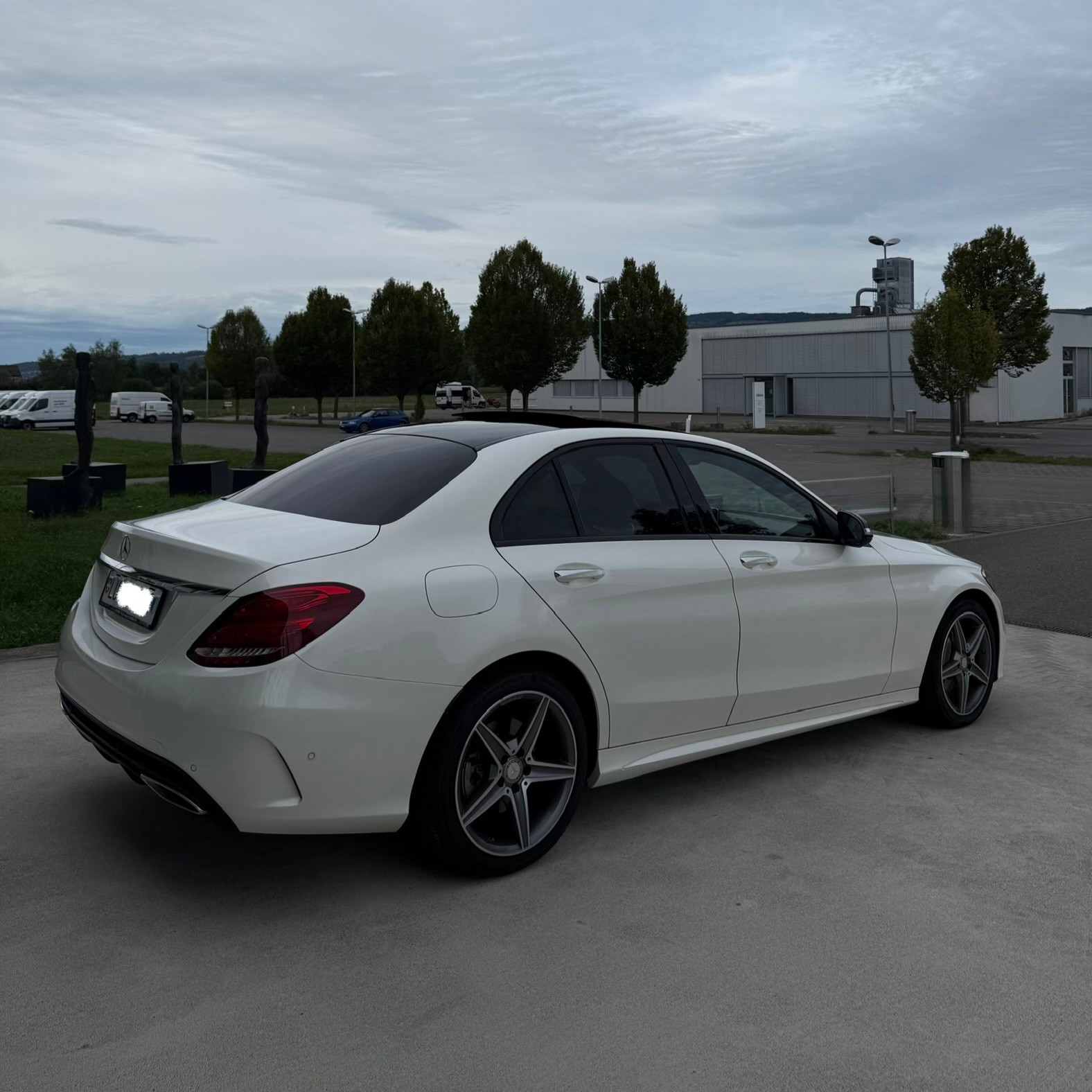MERCEDES-BENZ C 400 AMG Line 4matic-image-1