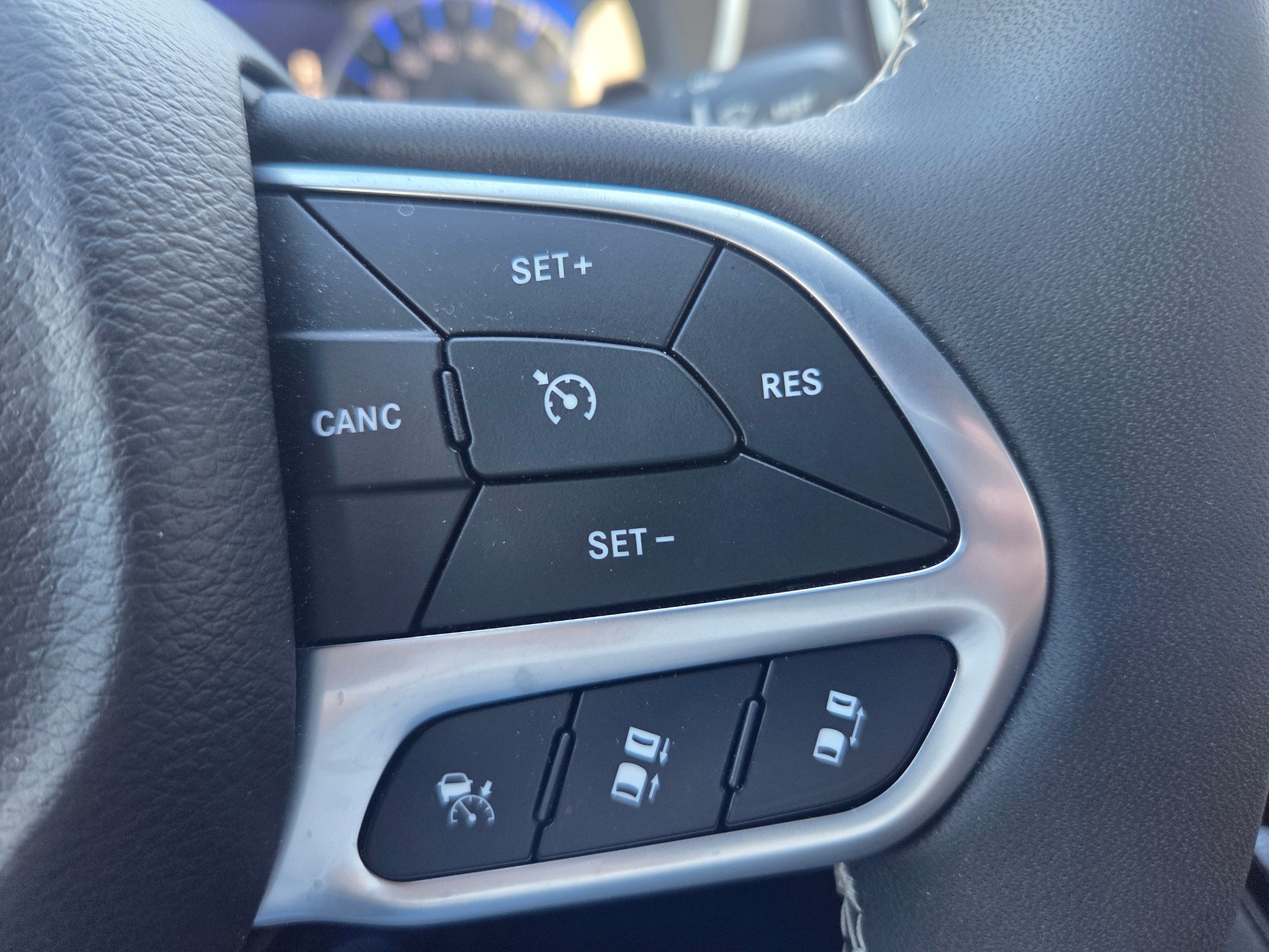 CHRYSLER Pacifica 3.6 V6 Select 291 PS / 8-Plätzer-image-13