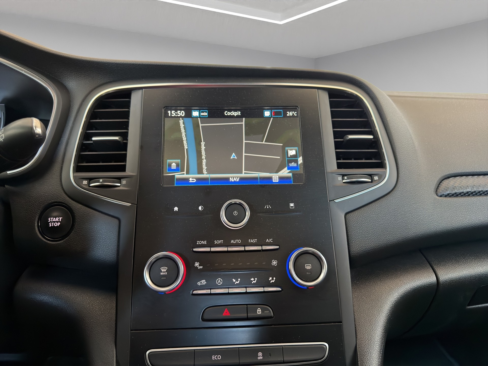 RENAULT Mégane Grandtour 1.5 dCi Business EDC-image-10