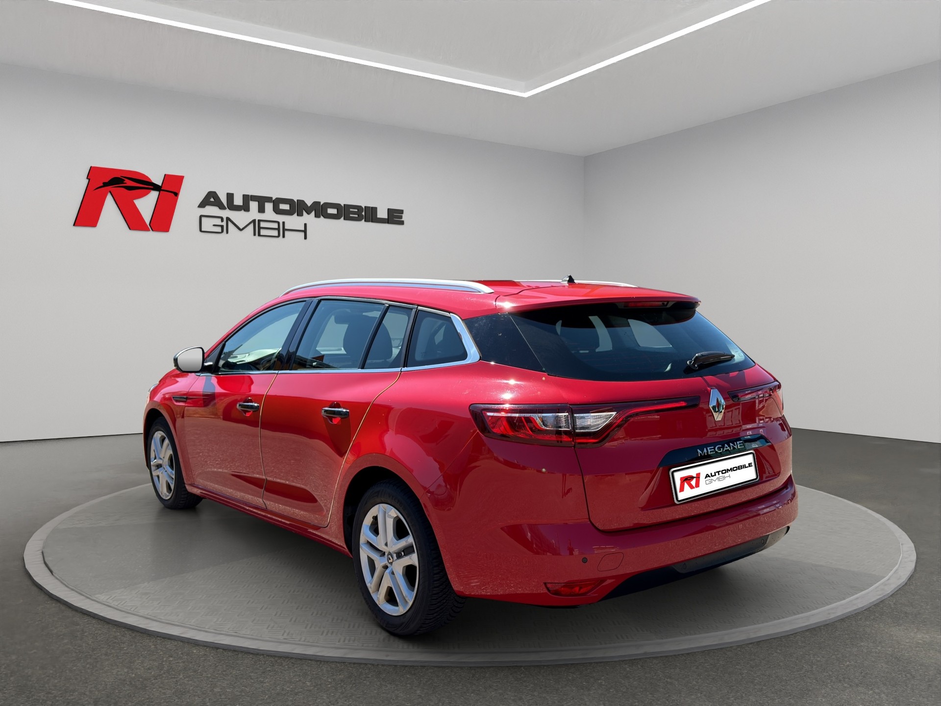 RENAULT Mégane Grandtour 1.5 dCi Business EDC-image-3