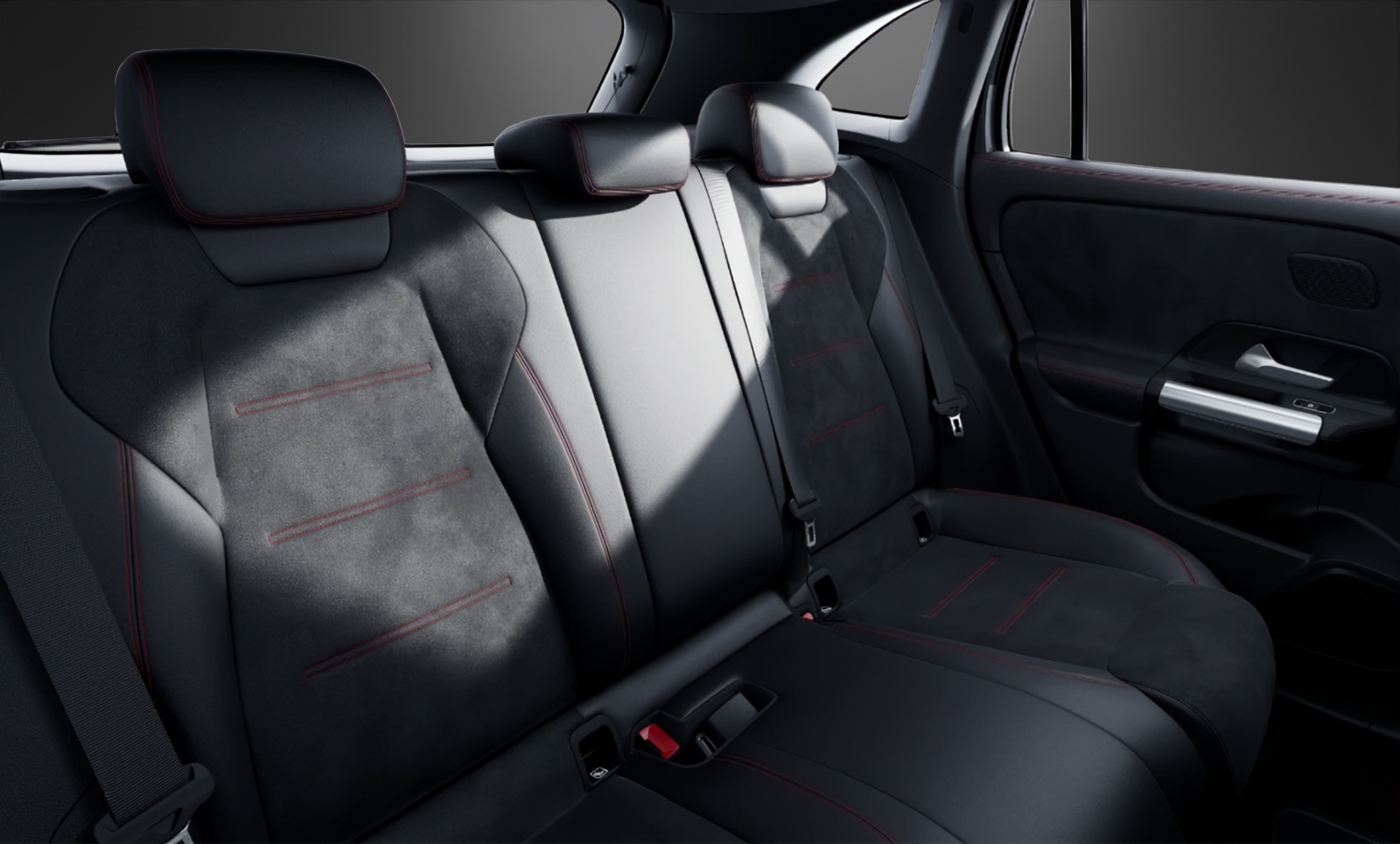 MERCEDES-BENZ GLA 250 e EQ Star 8G-DCT-image-9