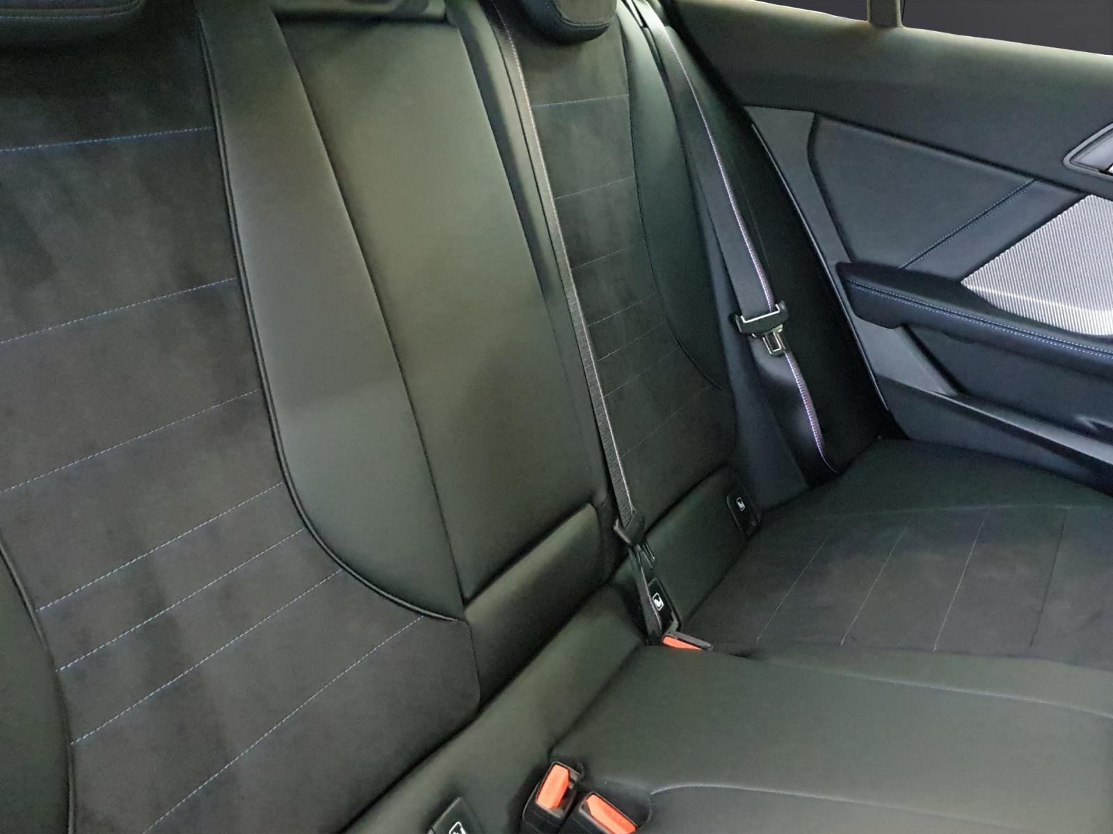BMW 1er Reihe F70 M135i xDrive-image-13