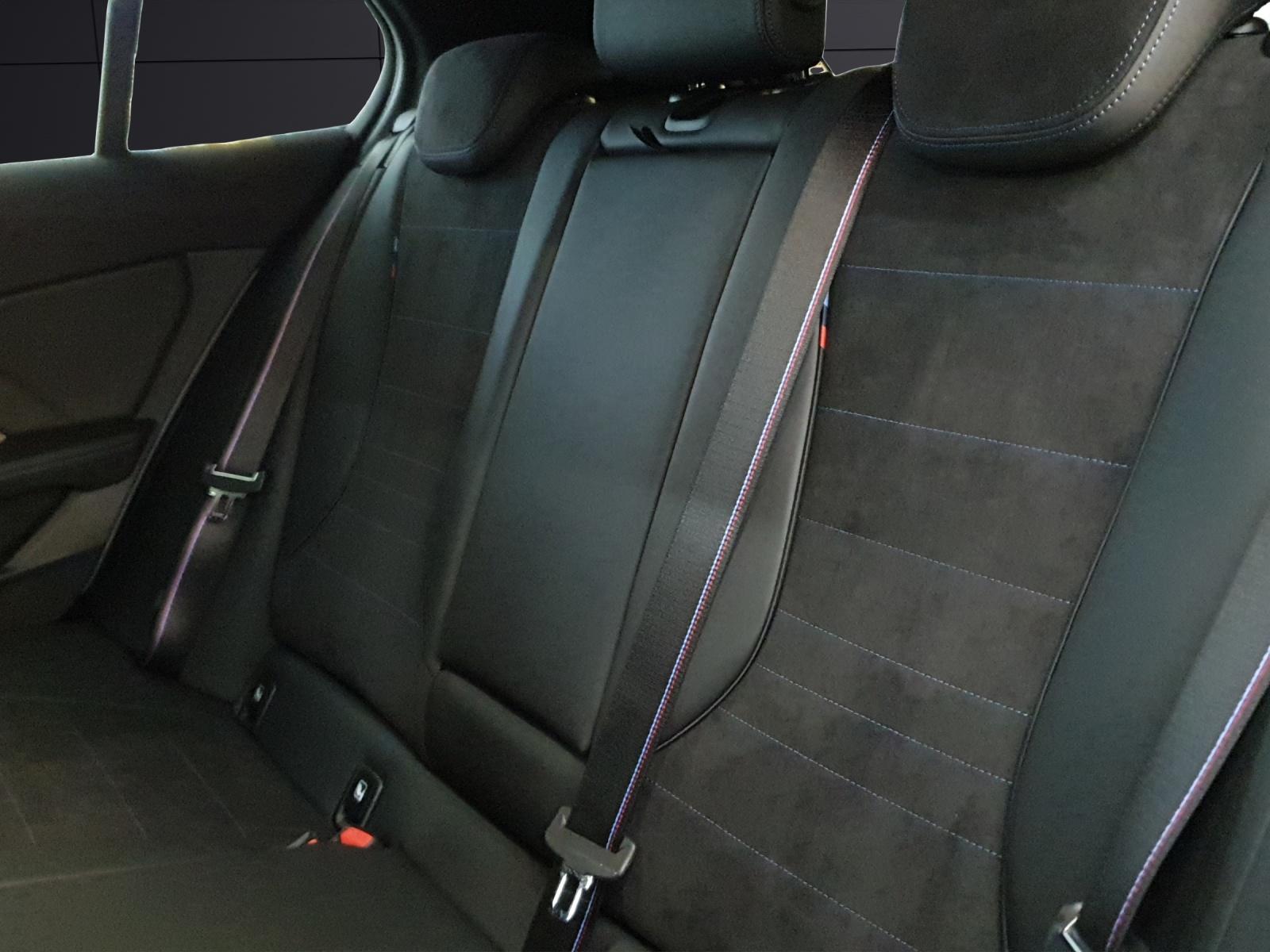 BMW 1er Reihe F70 M135i xDrive-image-11