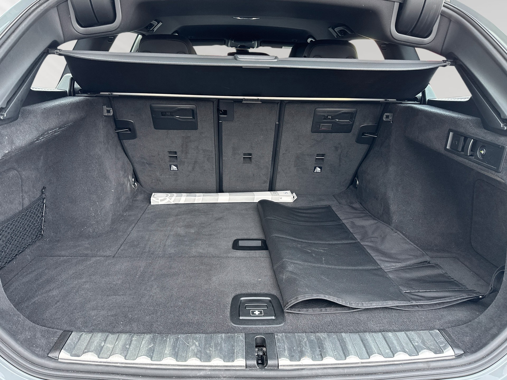 BMW 330i Touring xDrive Steptronic M Sport-image-7