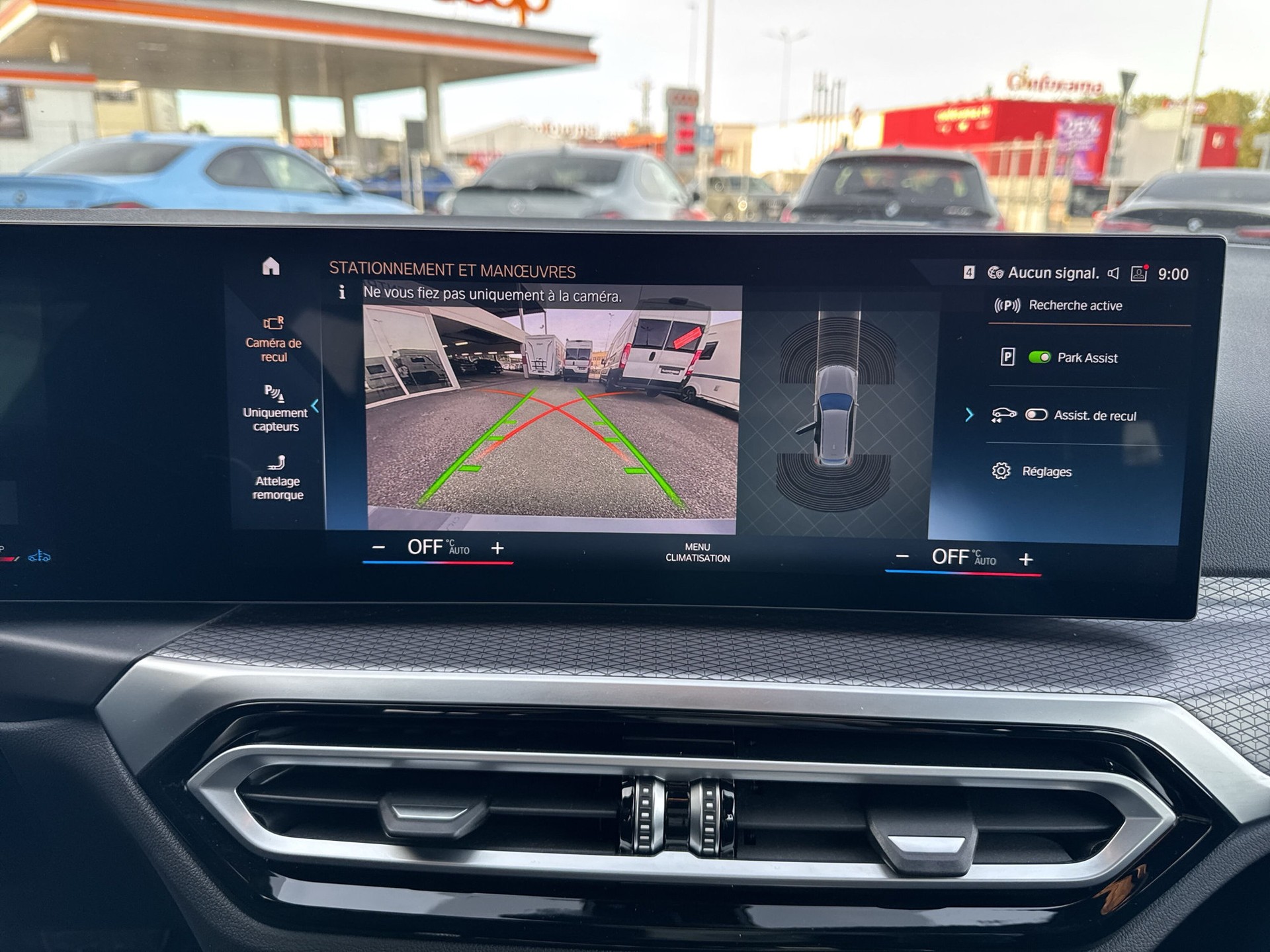 BMW 330i Touring xDrive Steptronic M Sport-image-10