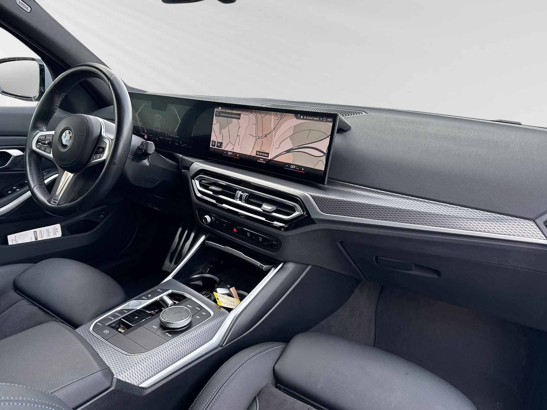 BMW 330i Touring xDrive Steptronic M Sport-image-4