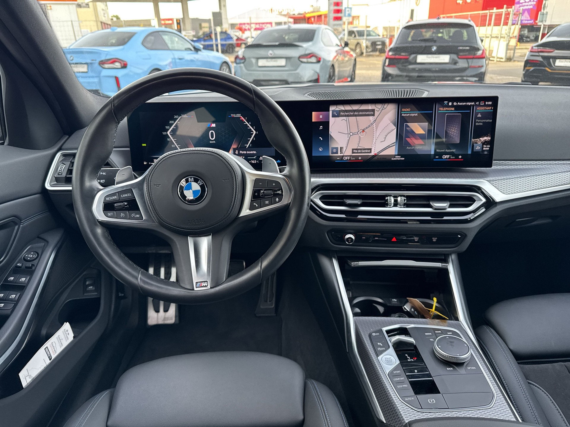 BMW 330i Touring xDrive Steptronic M Sport-image-11