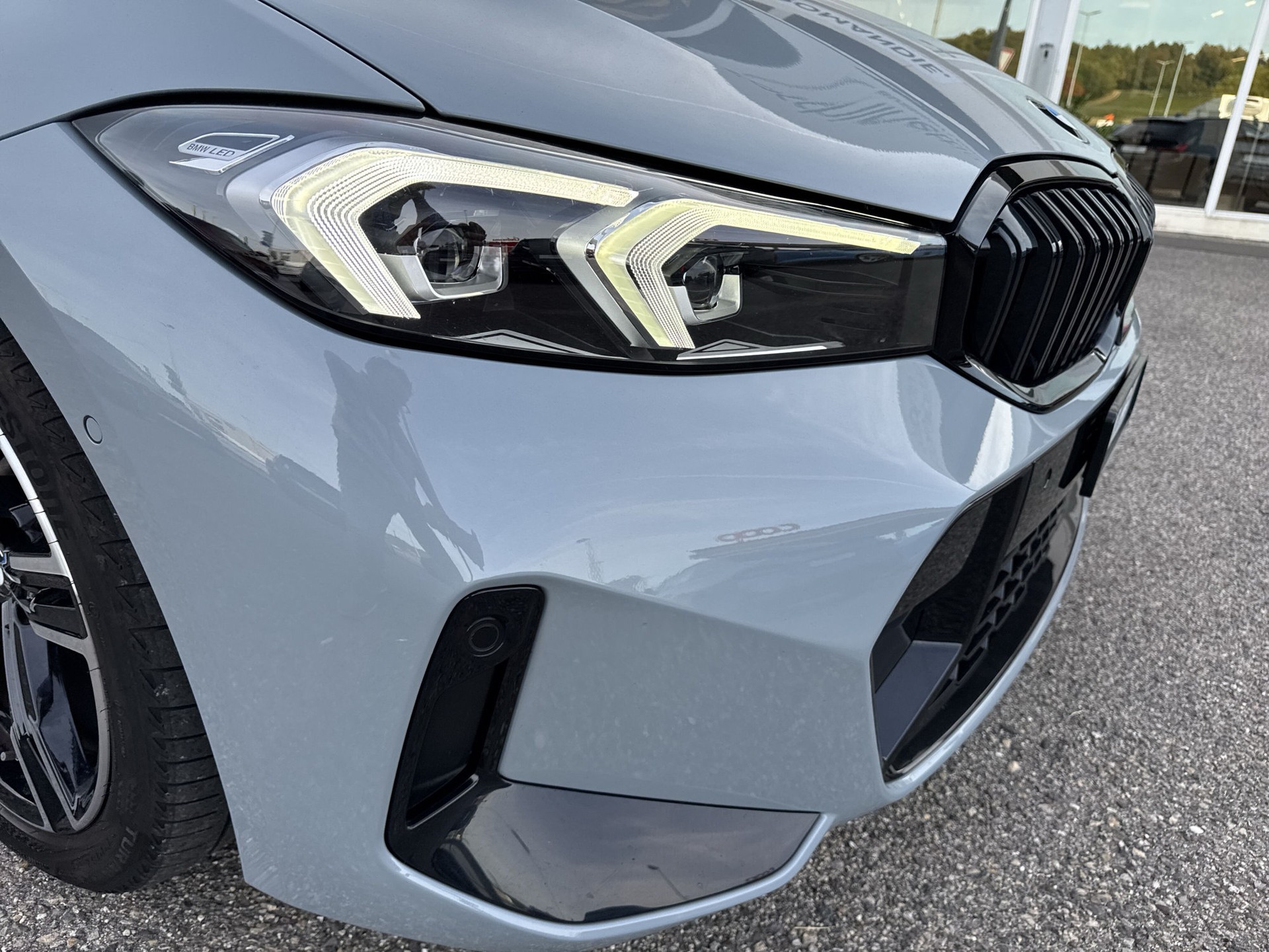 BMW 330i Touring xDrive Steptronic M Sport-image-17