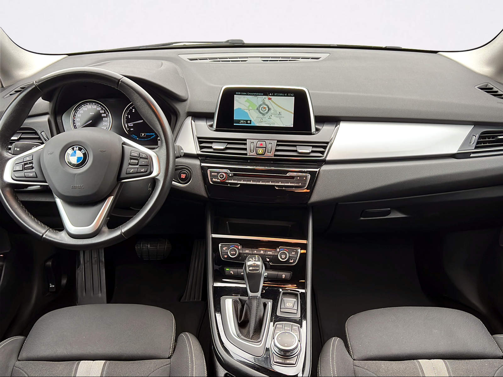 BMW 225xe iPerformance Active Tourer Steptronic-image-4