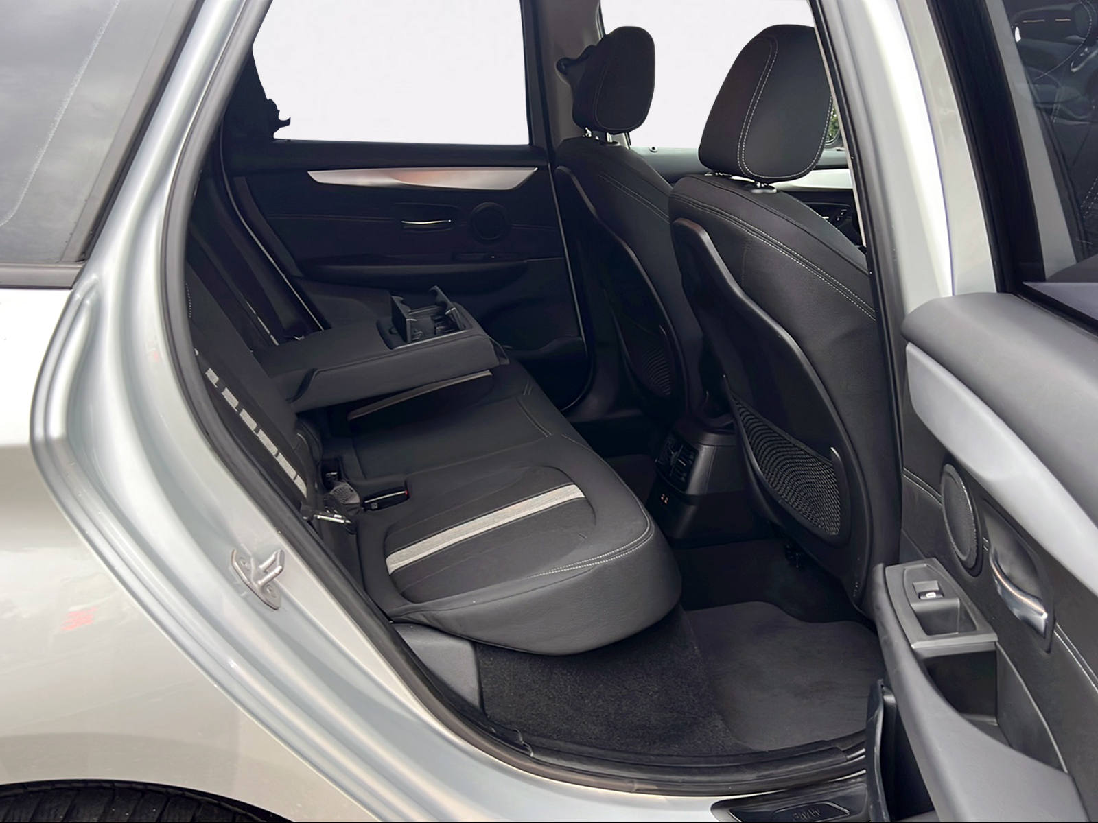 BMW 225xe iPerformance Active Tourer Steptronic-image-12