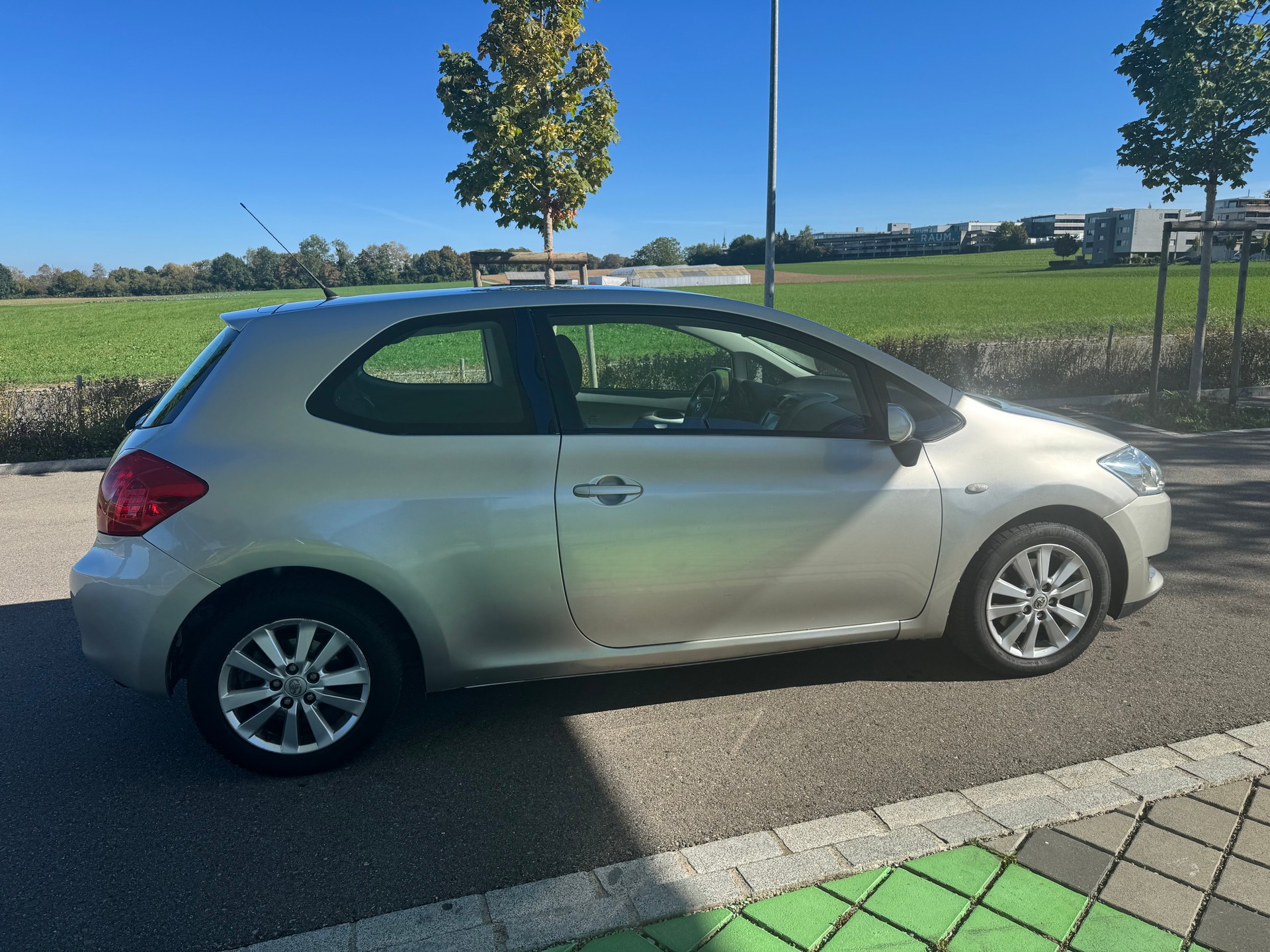 TOYOTA 2.0 D-4D-image-1