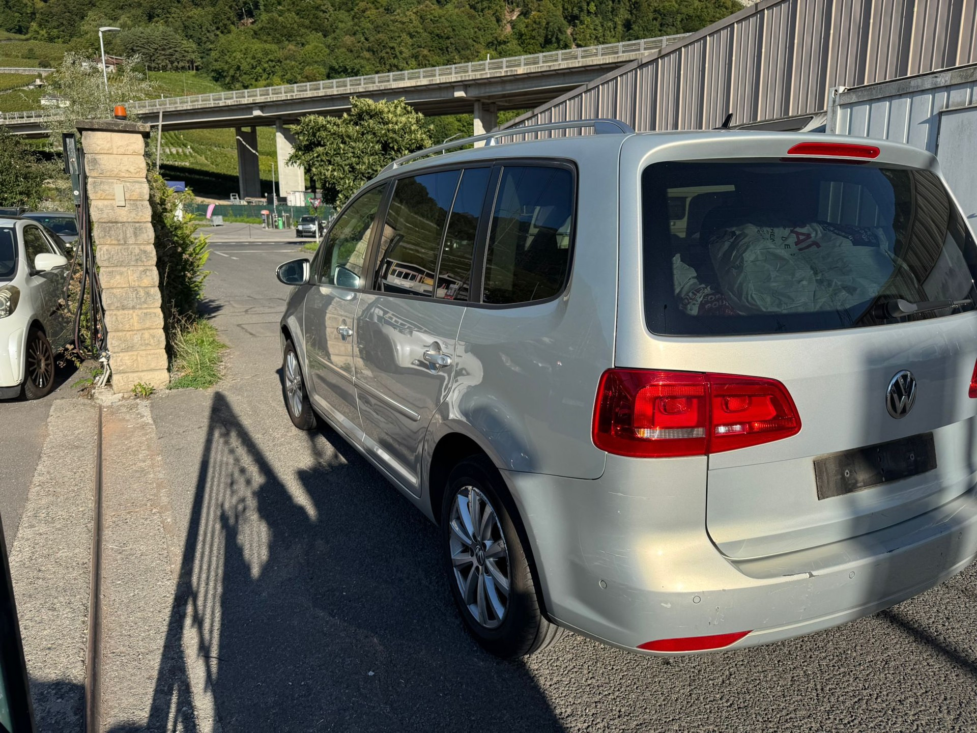 VW Touran 1.4 TSI Trendline-image-7