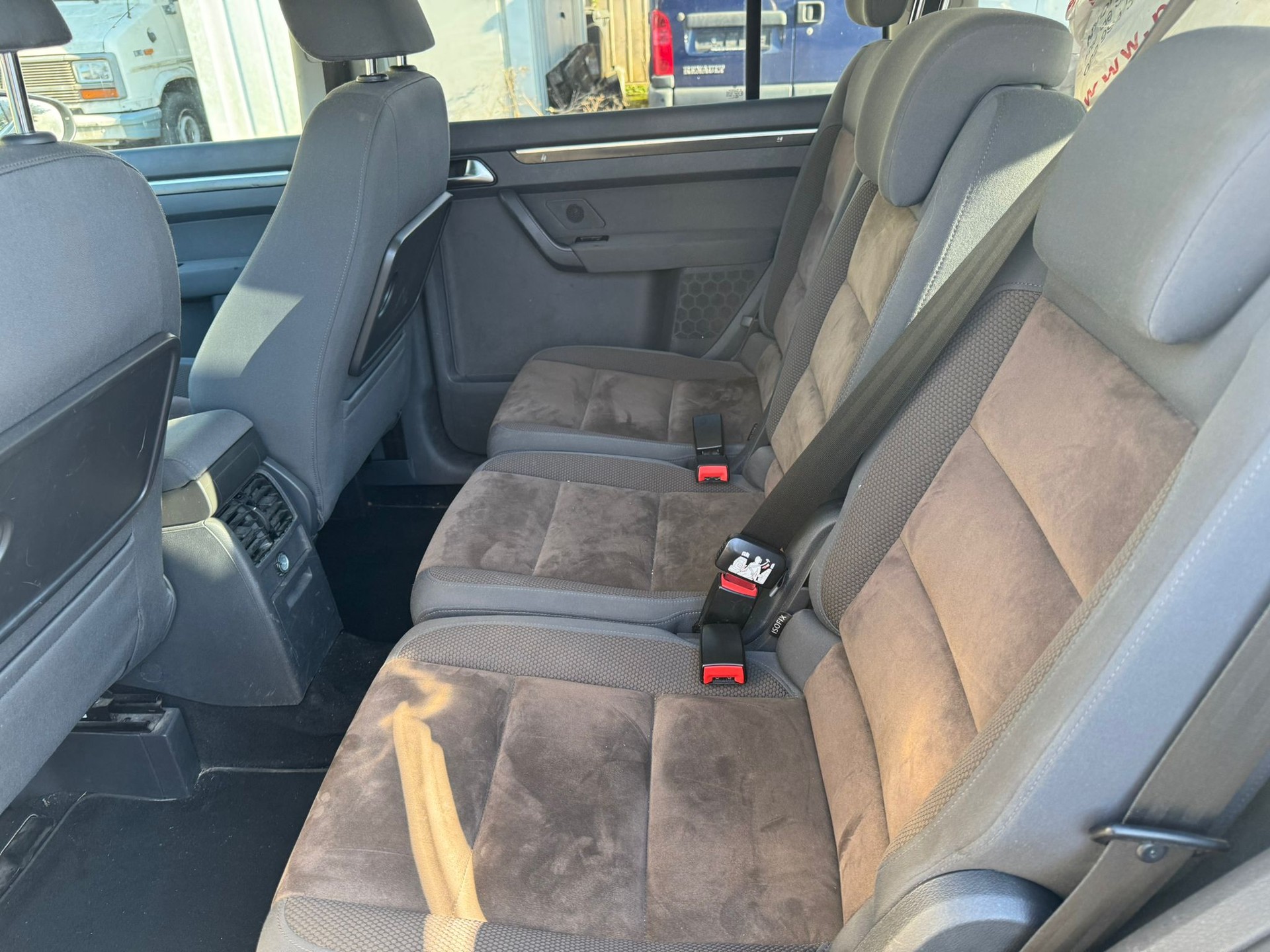 VW Touran 1.4 TSI Trendline-image-4