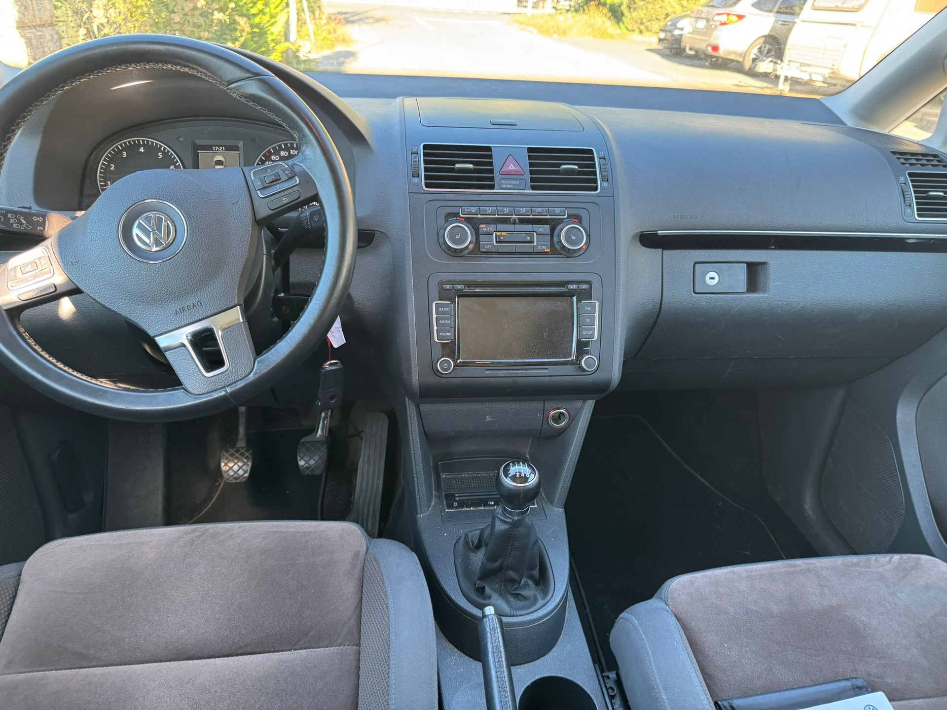 VW Touran 1.4 TSI Trendline-image-5