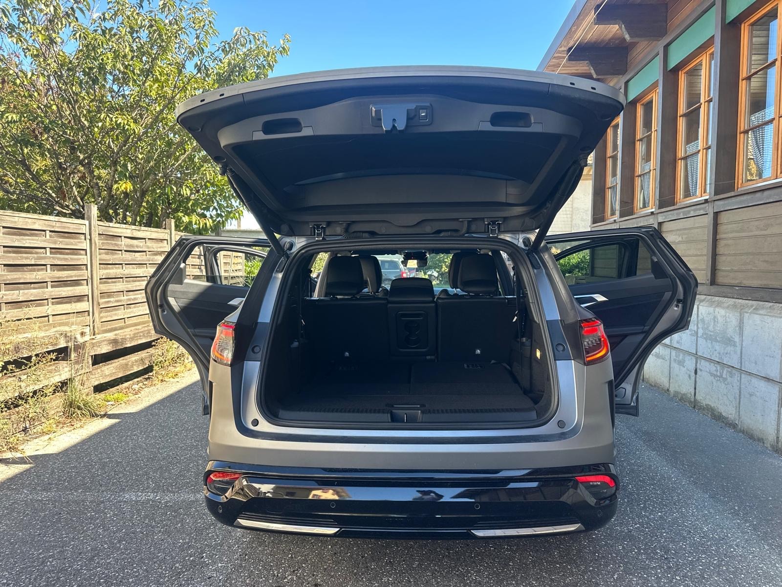 RENAULT Espace 1.2 E-Tech 200 Esprit Alpine-image-6