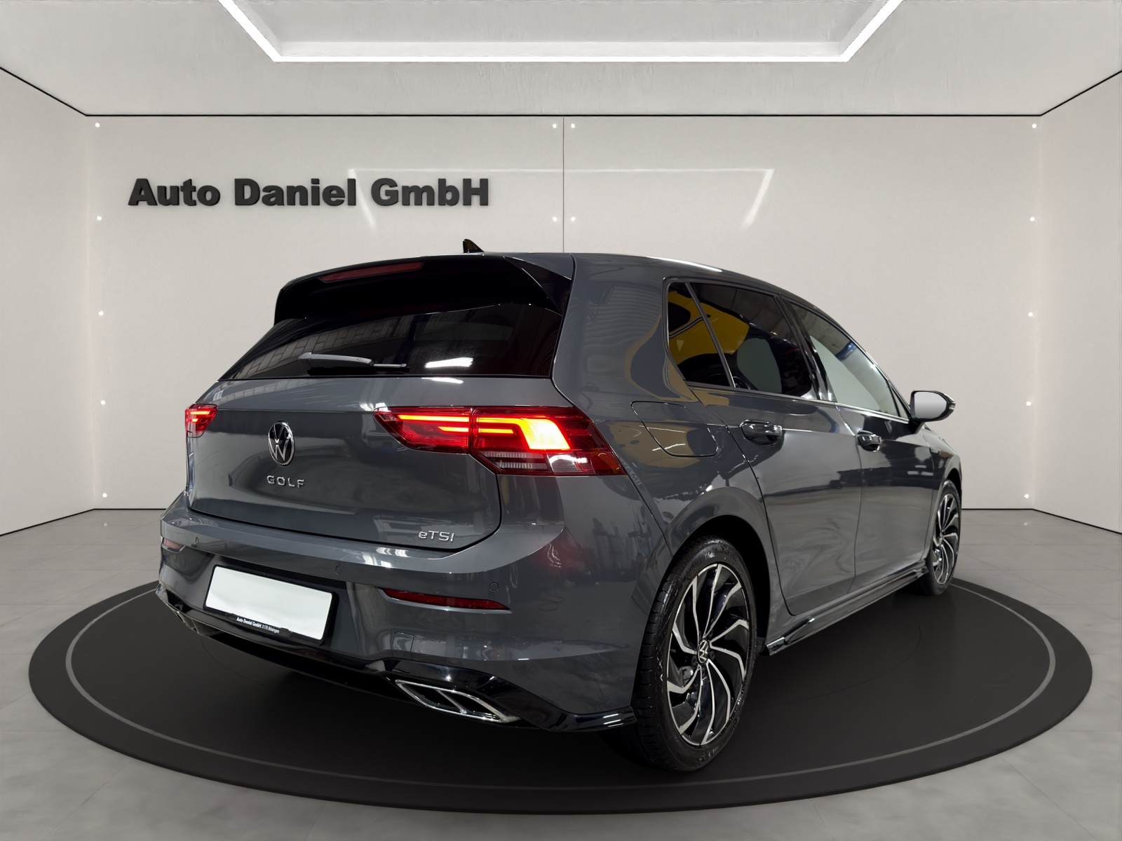 VW Golf 1.5 TSI / R-Line DSG-image-5