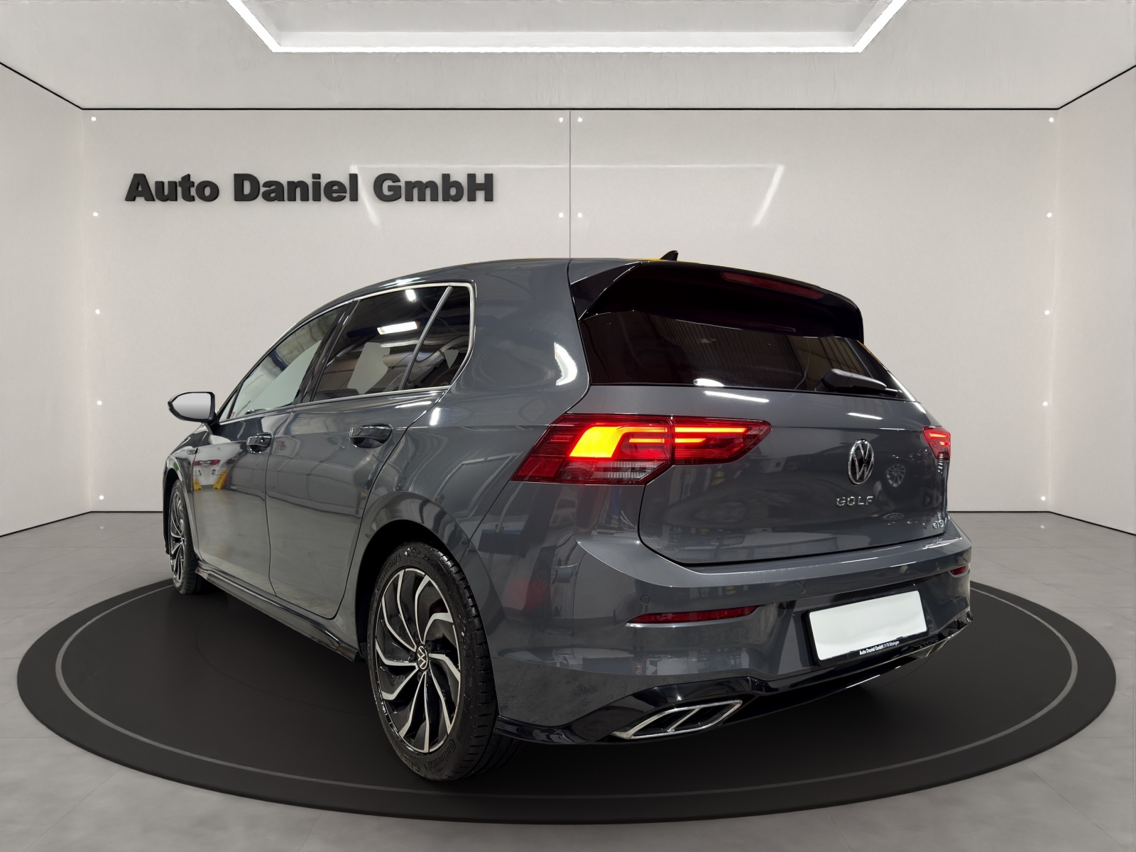 VW Golf 1.5 TSI / R-Line DSG-image-7