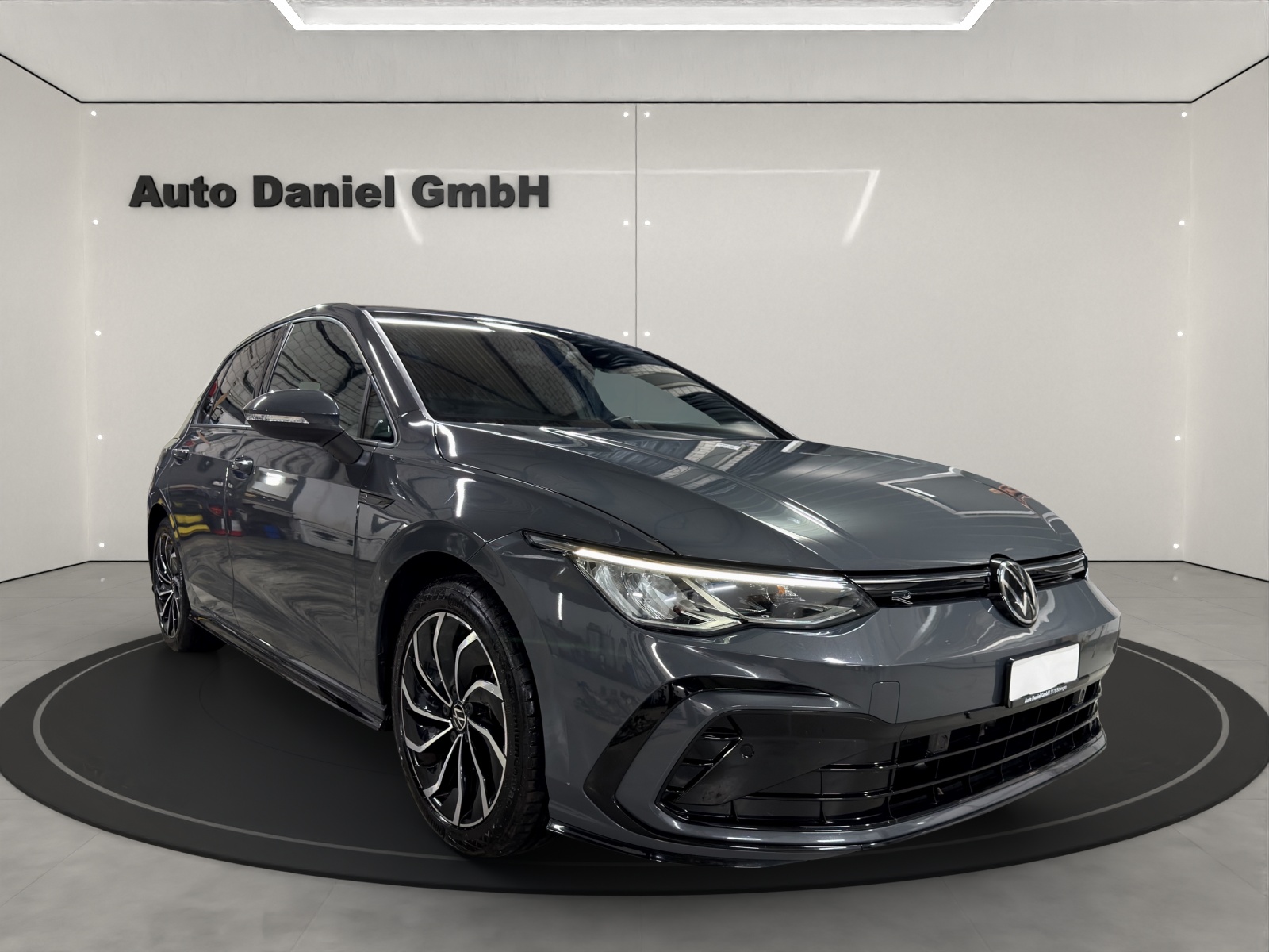 VW Golf 1.5 TSI / R-Line DSG-image-3