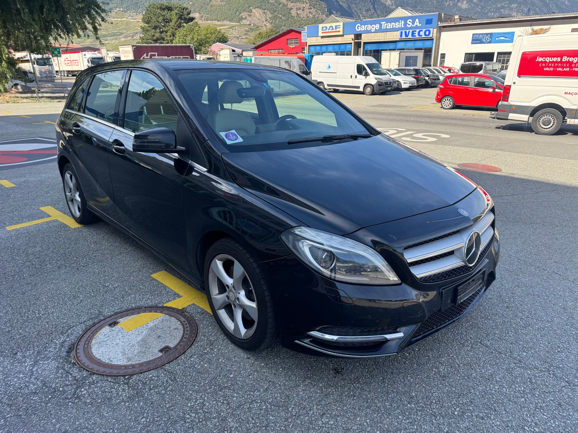 MERCEDES-BENZ B 220 4Matic 7G-DCT-image-2