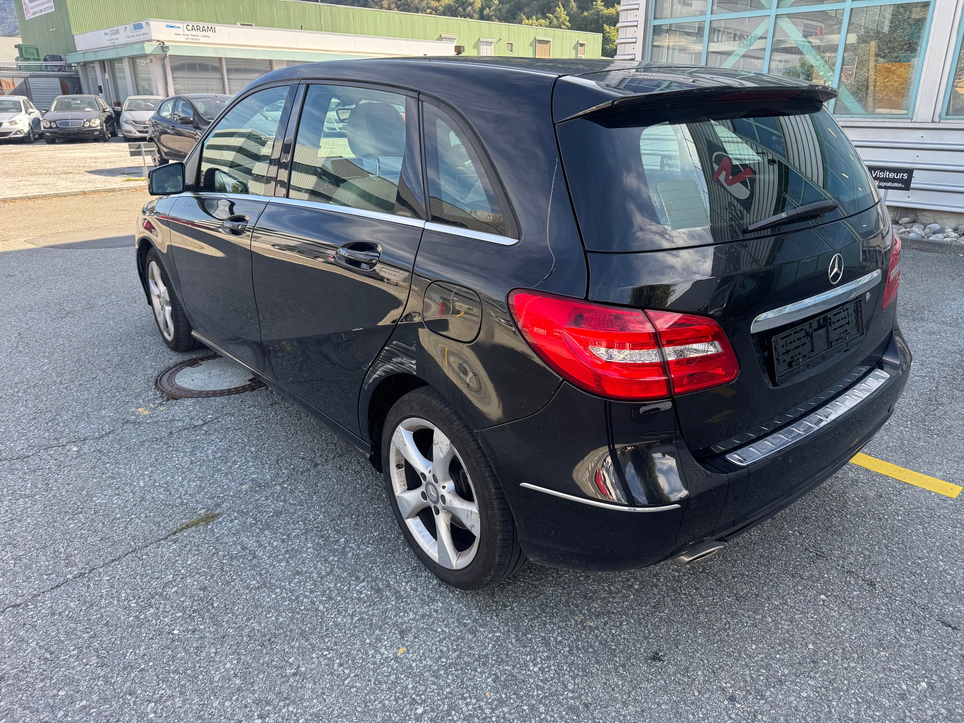 MERCEDES-BENZ B 220 4Matic 7G-DCT-image-6