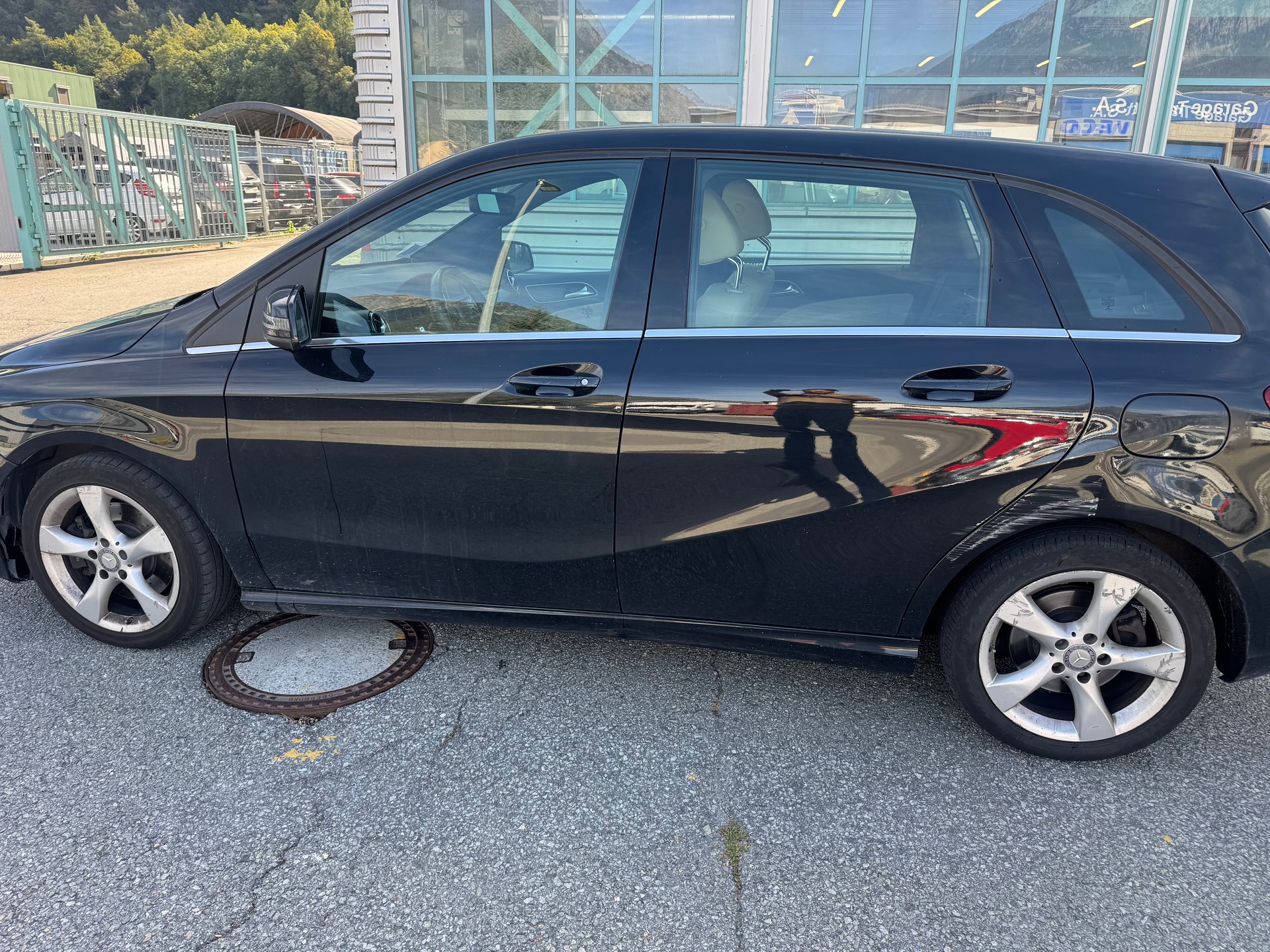 MERCEDES-BENZ B 220 4Matic 7G-DCT-image-7