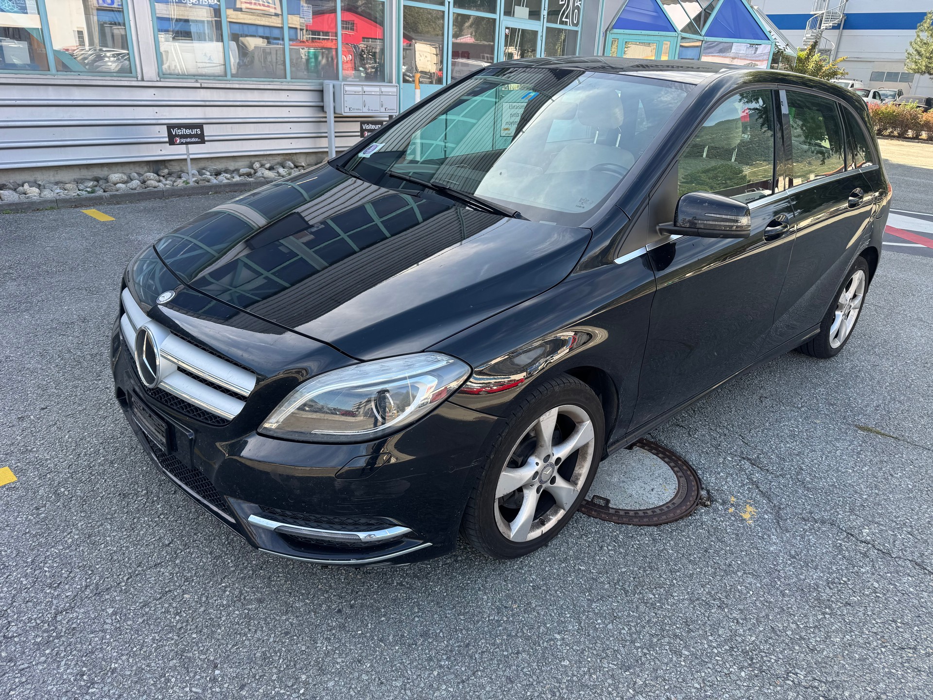 MERCEDES-BENZ B 220 4Matic 7G-DCT-image-0